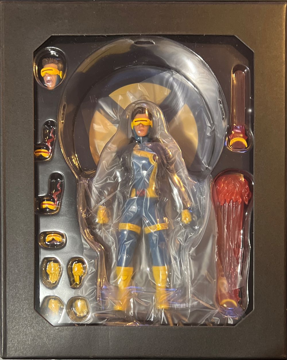 Cyclops - Mezco Toyz (X-Men) action figure collectible [Barcode 696198769227] - Main Image 3