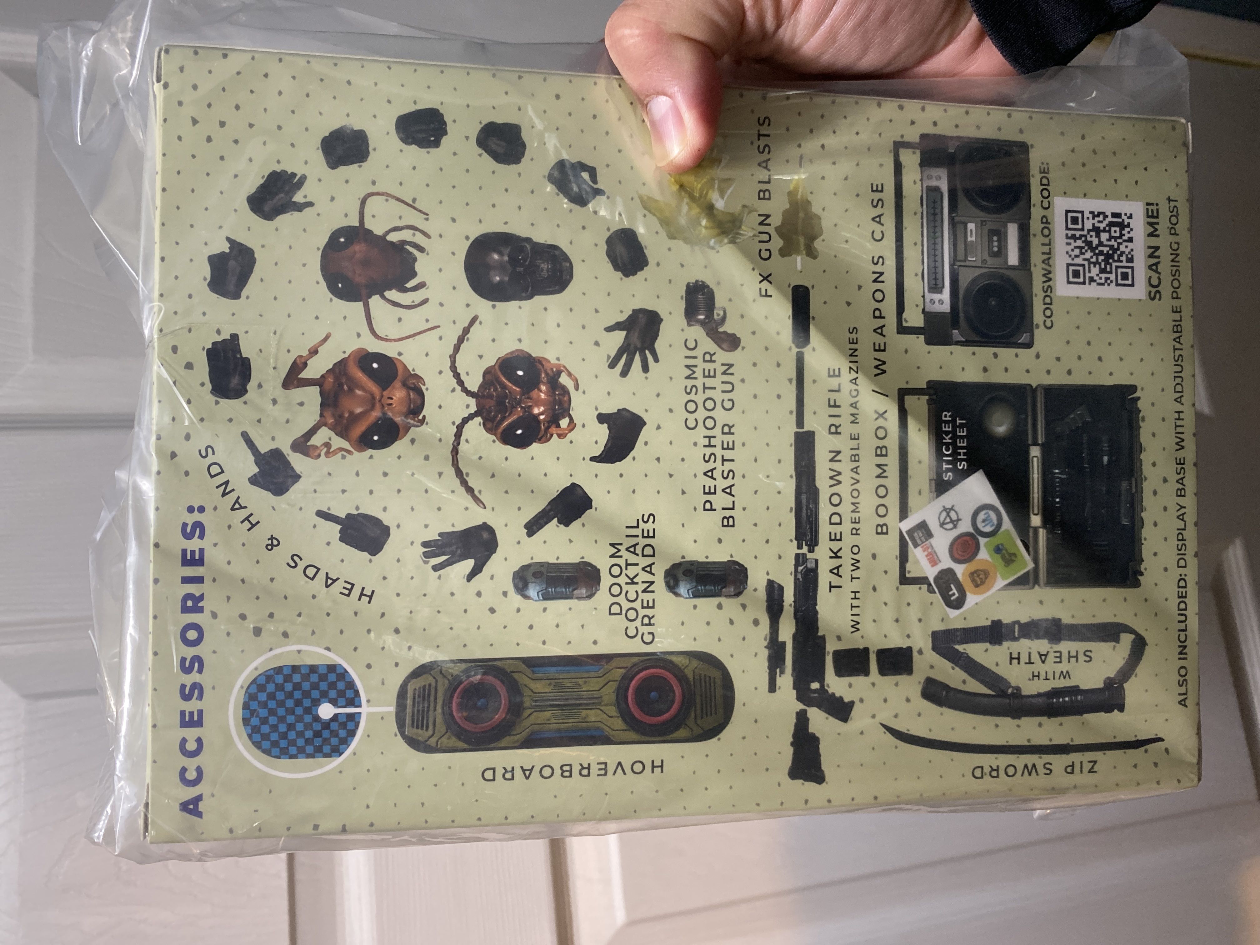 Gomez Agent Edition - Mezco Toyz (Rumble Society) action figure collectible [Barcode 696198774177] - Main Image 2