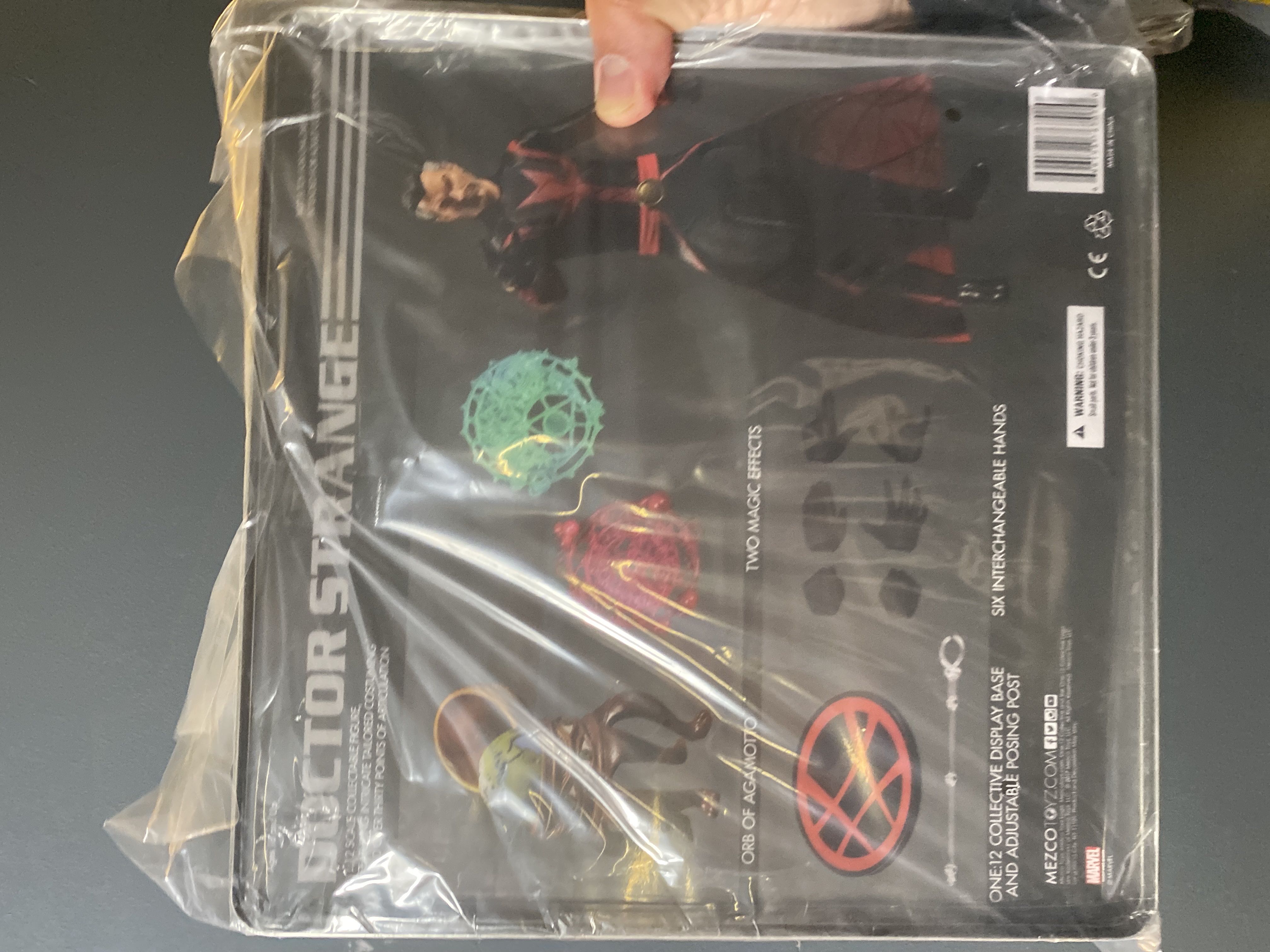 Mezco Marvel Doctor Strange PX - Mezco (Marvel) (Doctor Strange) action figure collectible [Barcode 696198767070] - Main Image 2
