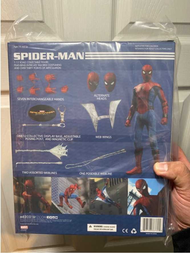 Spider-Man Homecoming - Mezco (Mezco One:12) action figure collectible [Barcode 696198767605] - Main Image 3