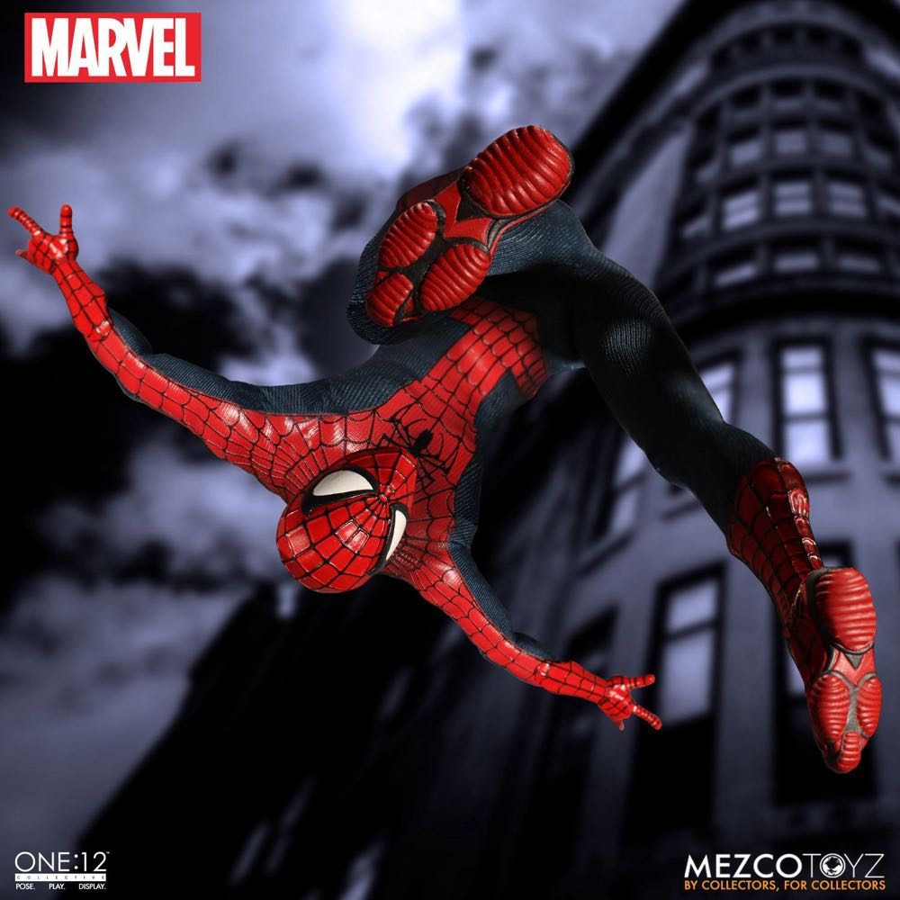 1:12 Collective Spider-Man (Red Blue) - Mezco Toyz (One:12 Collective) action figure collectible [Barcode 696198762907] - Main Image 4