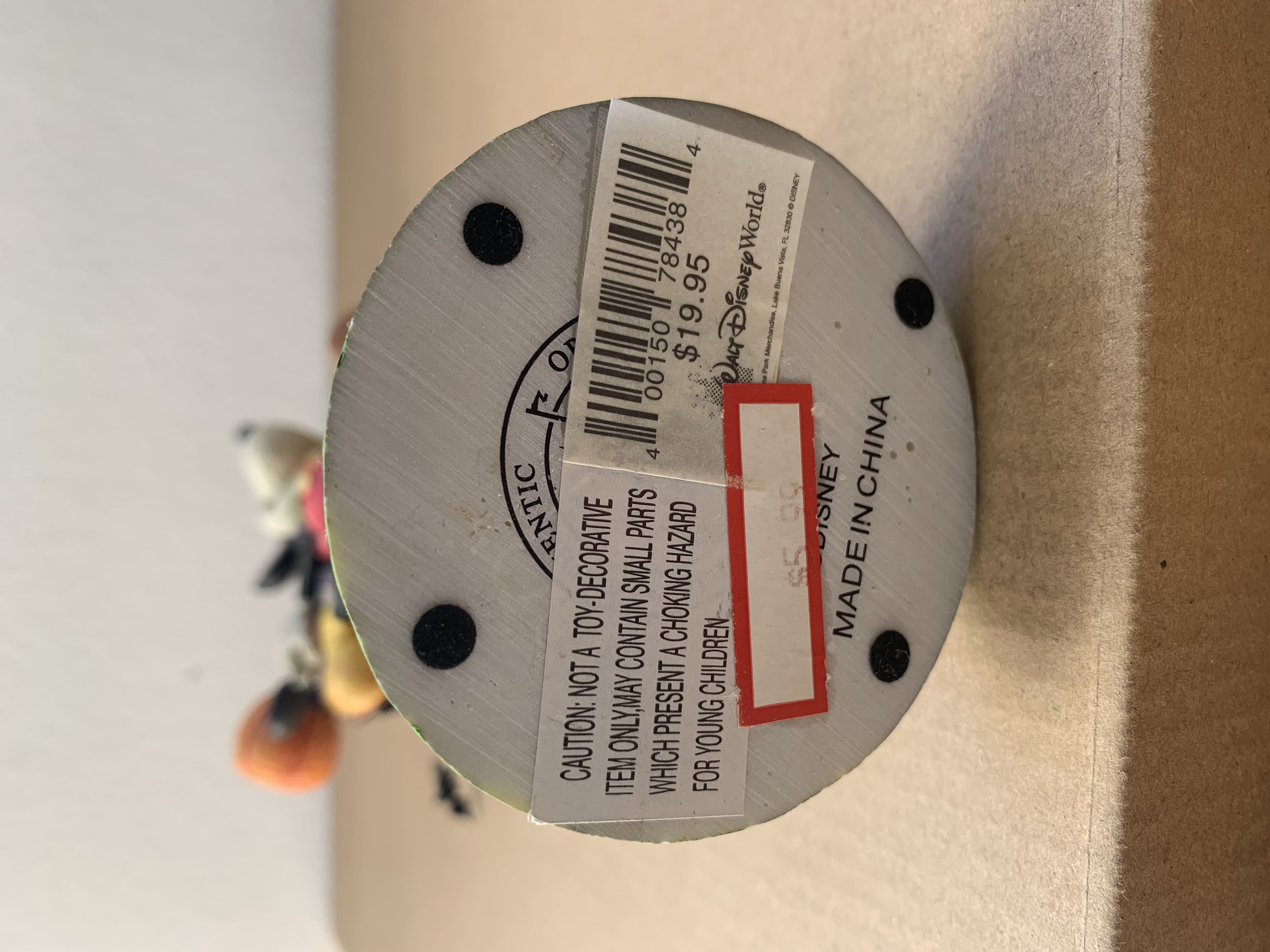 Mickey Mouse - Disney Theme Park Merchandise (Disney Parks Exclusive) action figure collectible [Barcode 400150784384] - Main Image 4