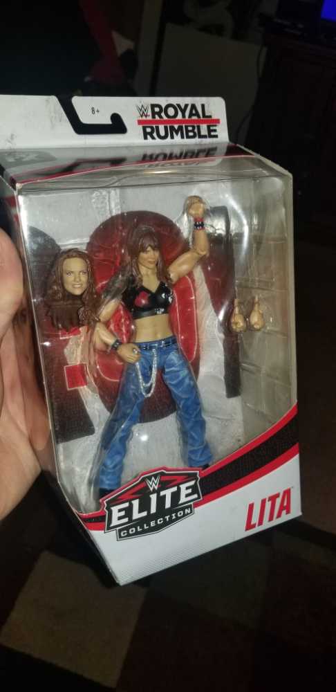 Lita - Mattel (WWE Elite Collection Royal Rumble Series 1) action figure collectible [Barcode 887961874242] - Main Image 3