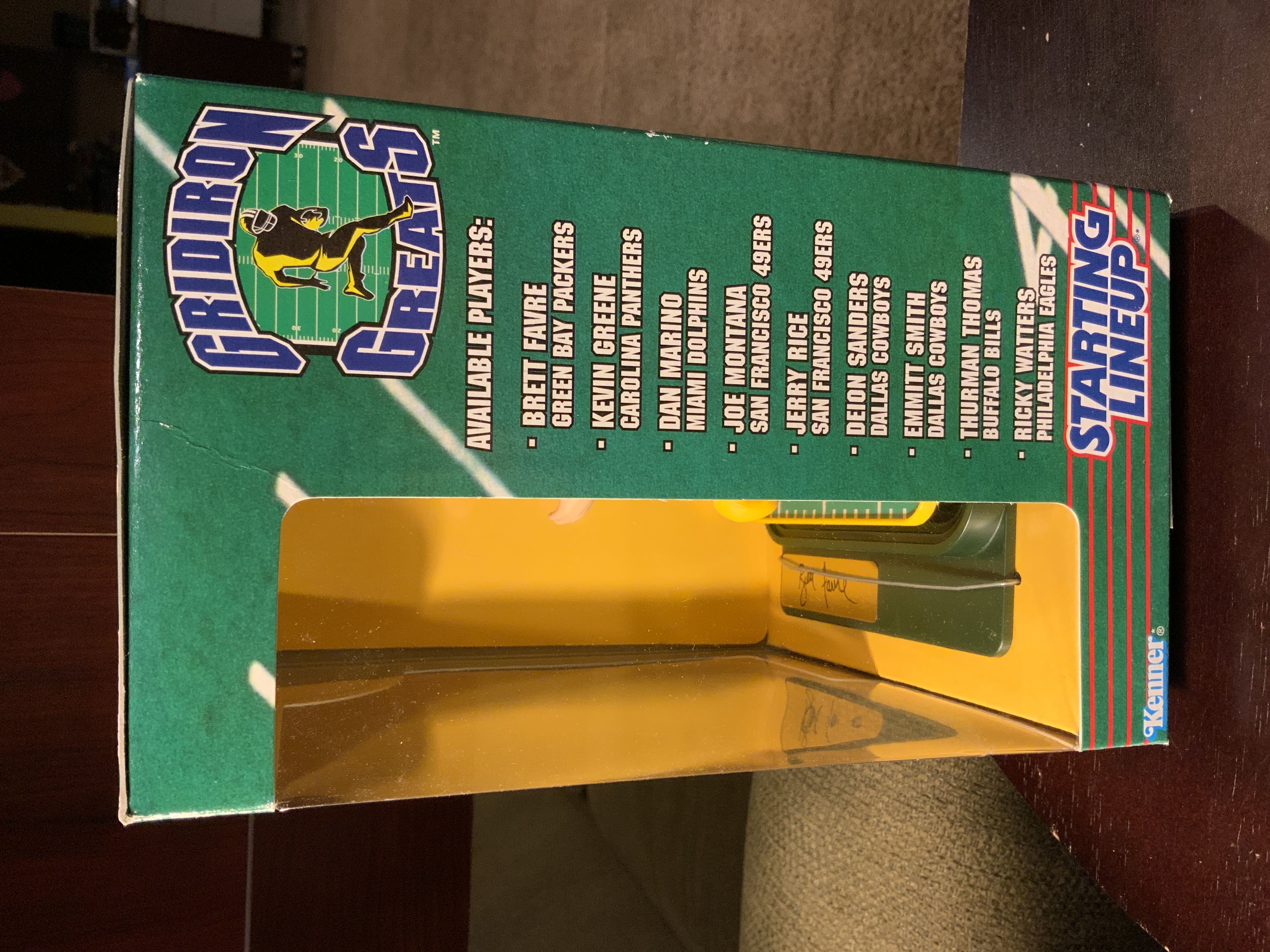 SLU Gridiron Greats Brett Favre - Kenner (Starting Lineup Football) action figure collectible [Barcode 076281694313] - Main Image 2