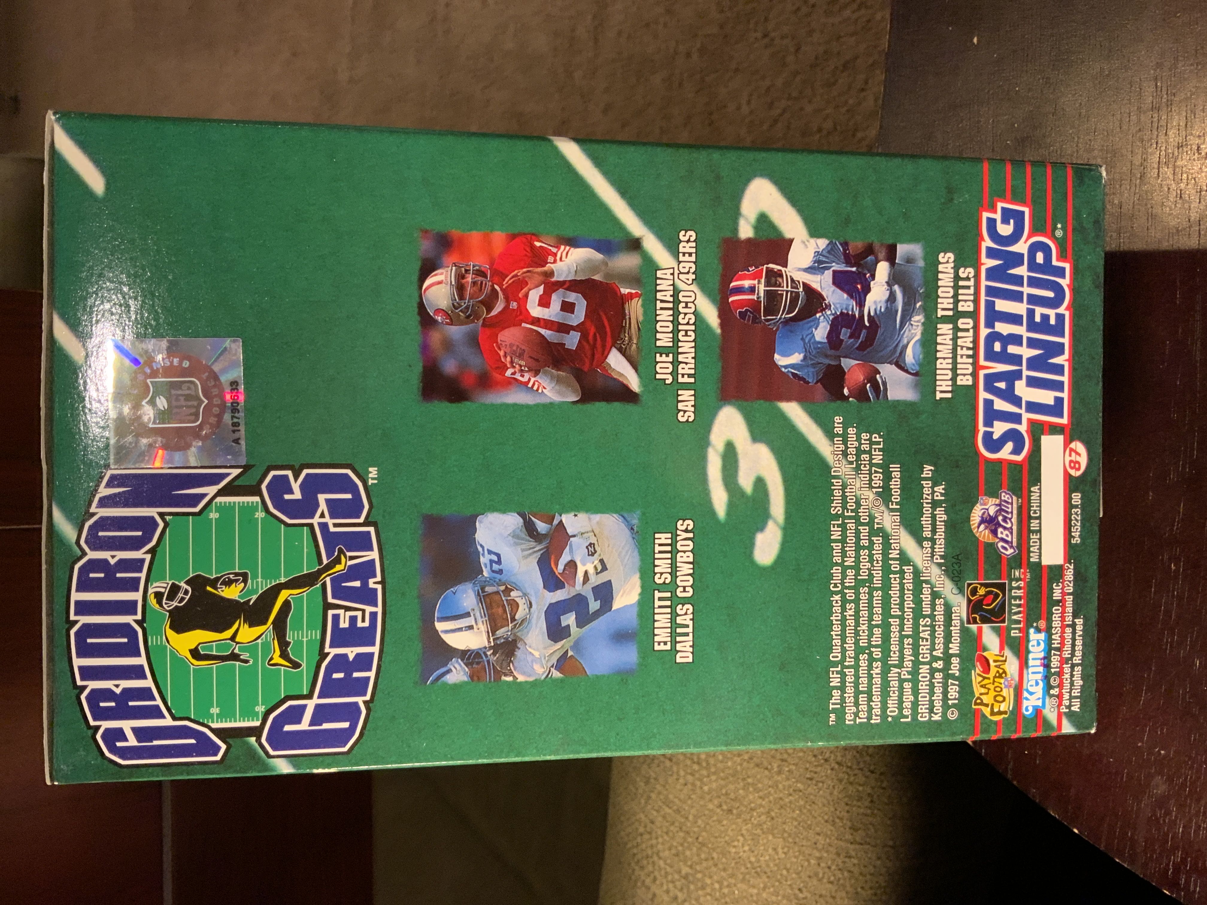 Gridiron Greats Dan Marino - Kenner (Starting Lineup Football) action figure collectible [Barcode 076281694269] - Main Image 4