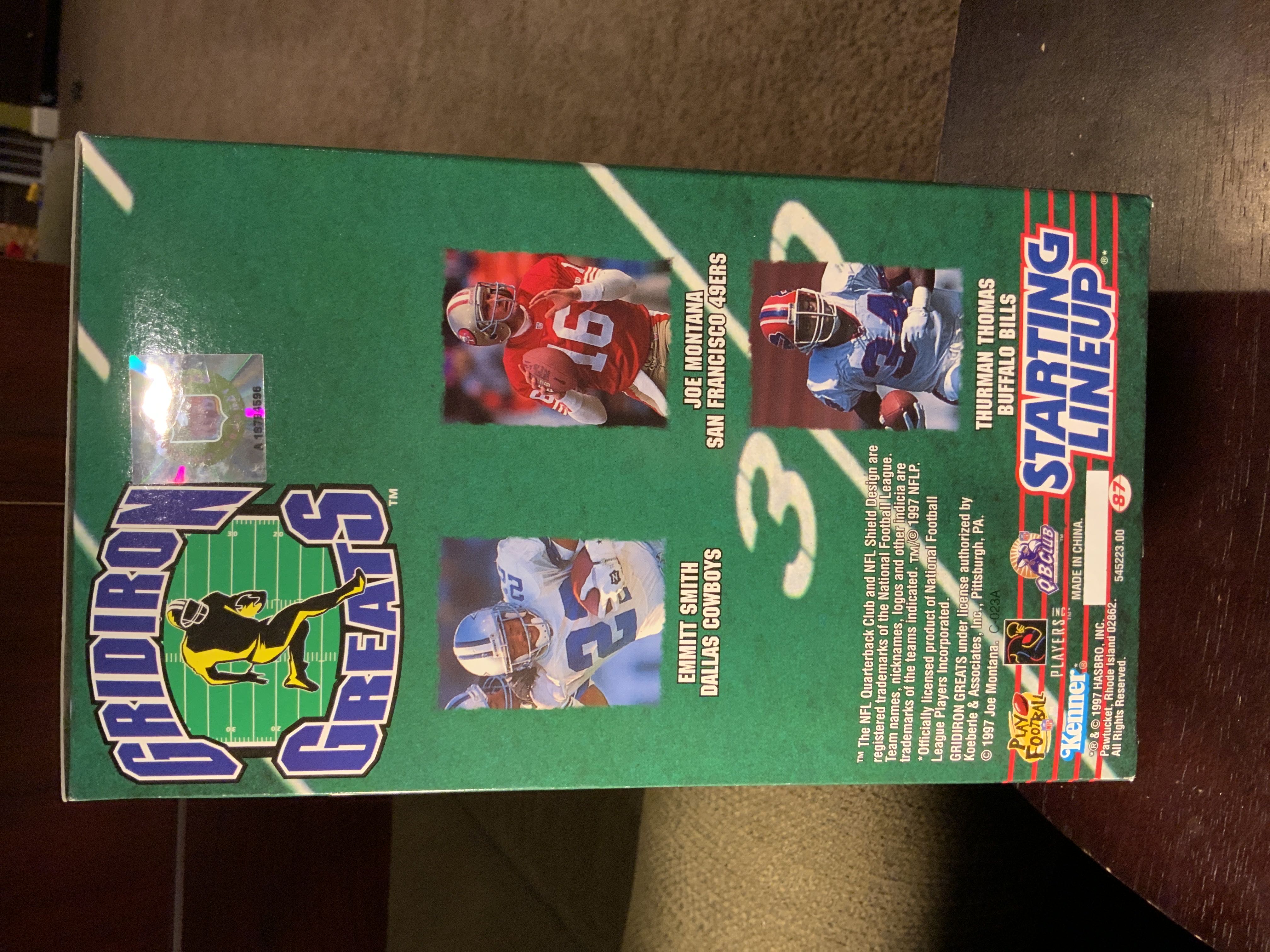 Gridiron Greats Joe Montana - Kenner (Starting Lineup Football) action figure collectible [Barcode 076281713724] - Main Image 4