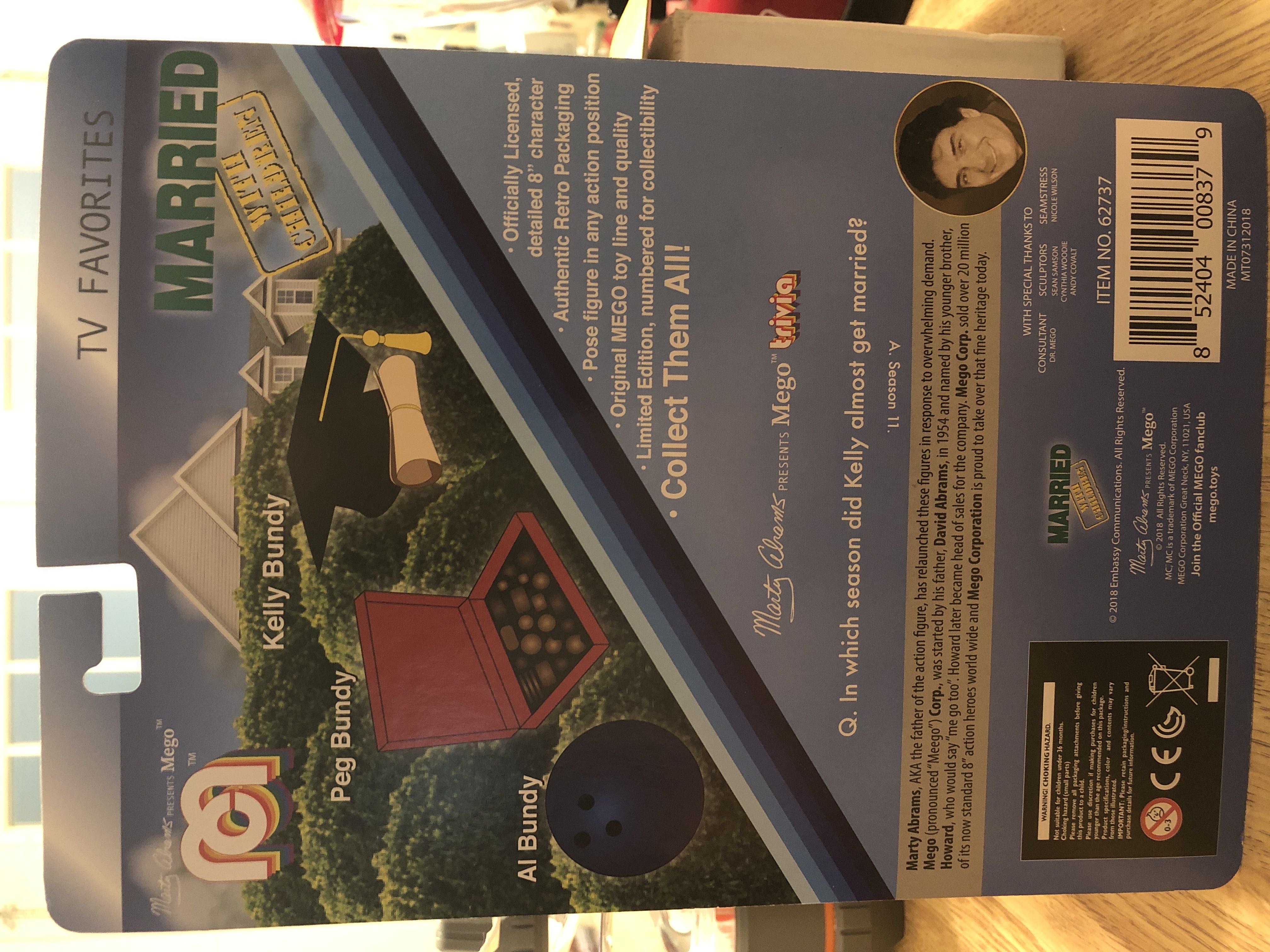 Kelly Bundy - Married With Children - Mego Corp (Married With Children) action figure collectible [Barcode 852404008379] - Main Image 2