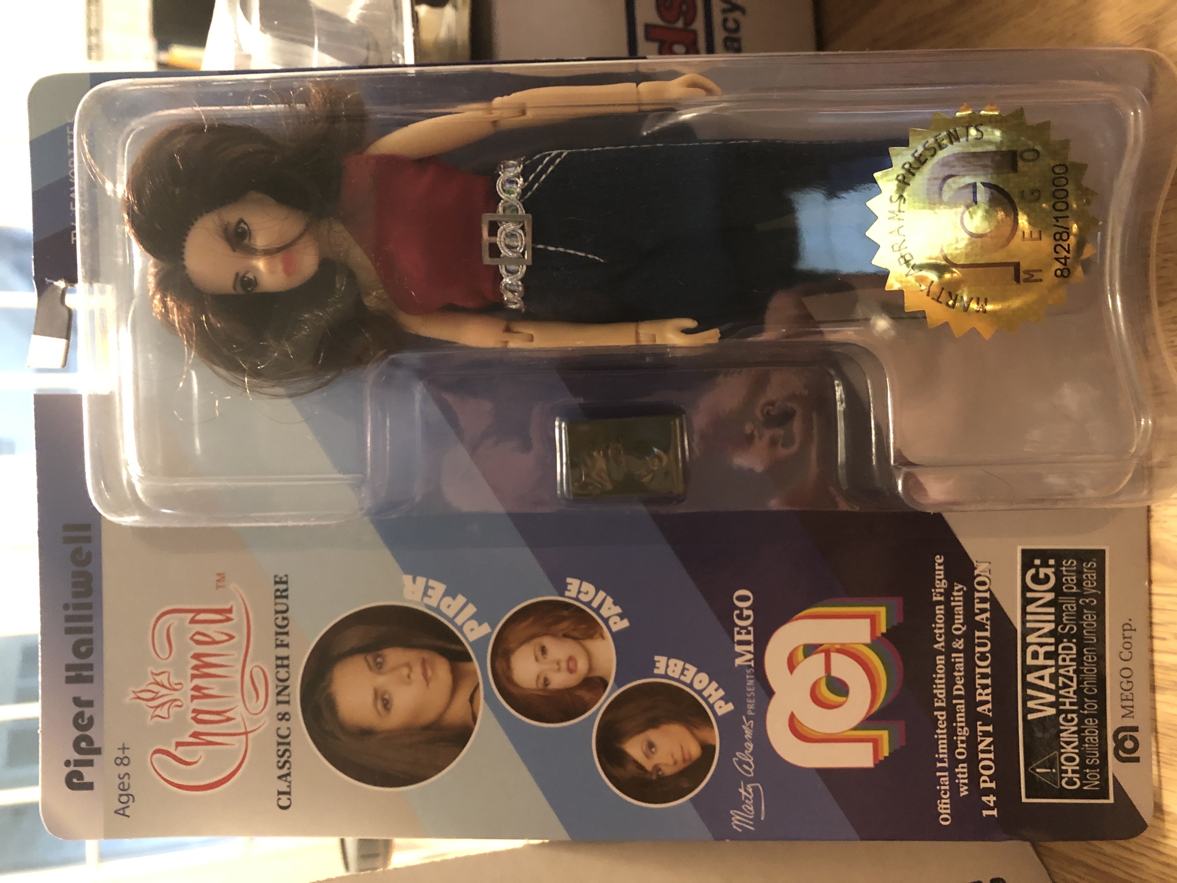 Piper Halliwell - Mego Corp (Charmed) action figure collectible [Barcode 852404008409] - Main Image 1
