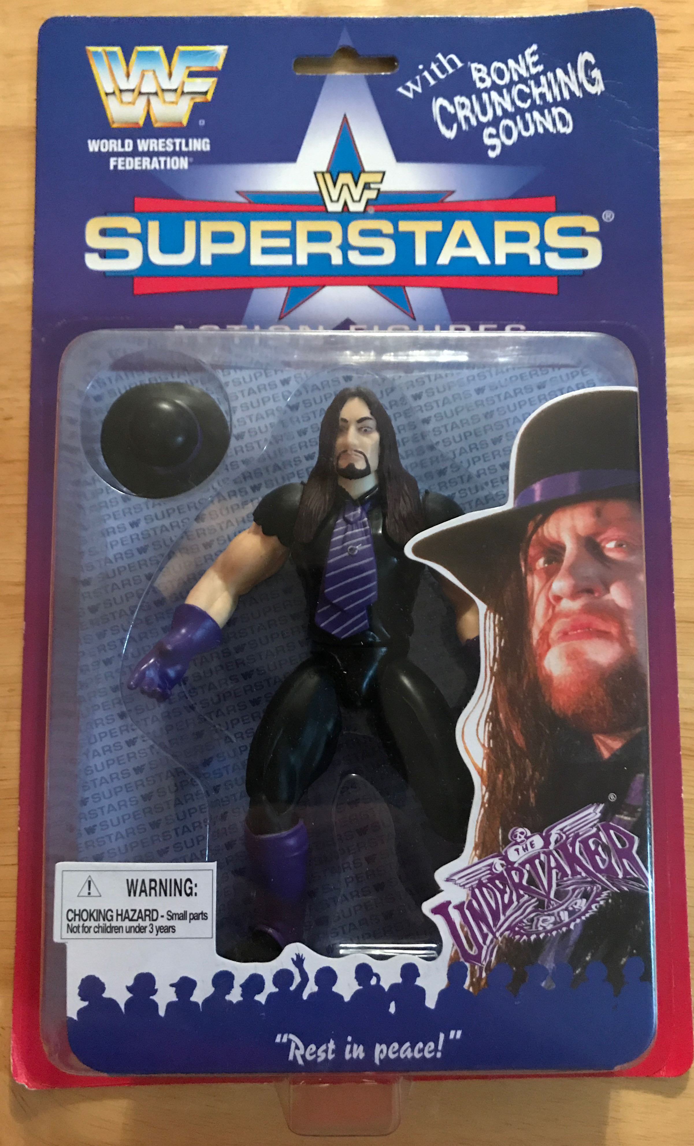 The Undertaker - Jakks Pacific (WWF Jakks Bone Crunching Action) action figure collectible [Barcode 039897803043] - Main Image 1