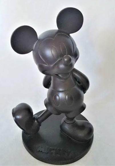 Mickey Mouse Big Fig - Disneyland Resort Paris (Disneyland Paris) action figure collectible [Barcode 2052310050044] - Main Image 3