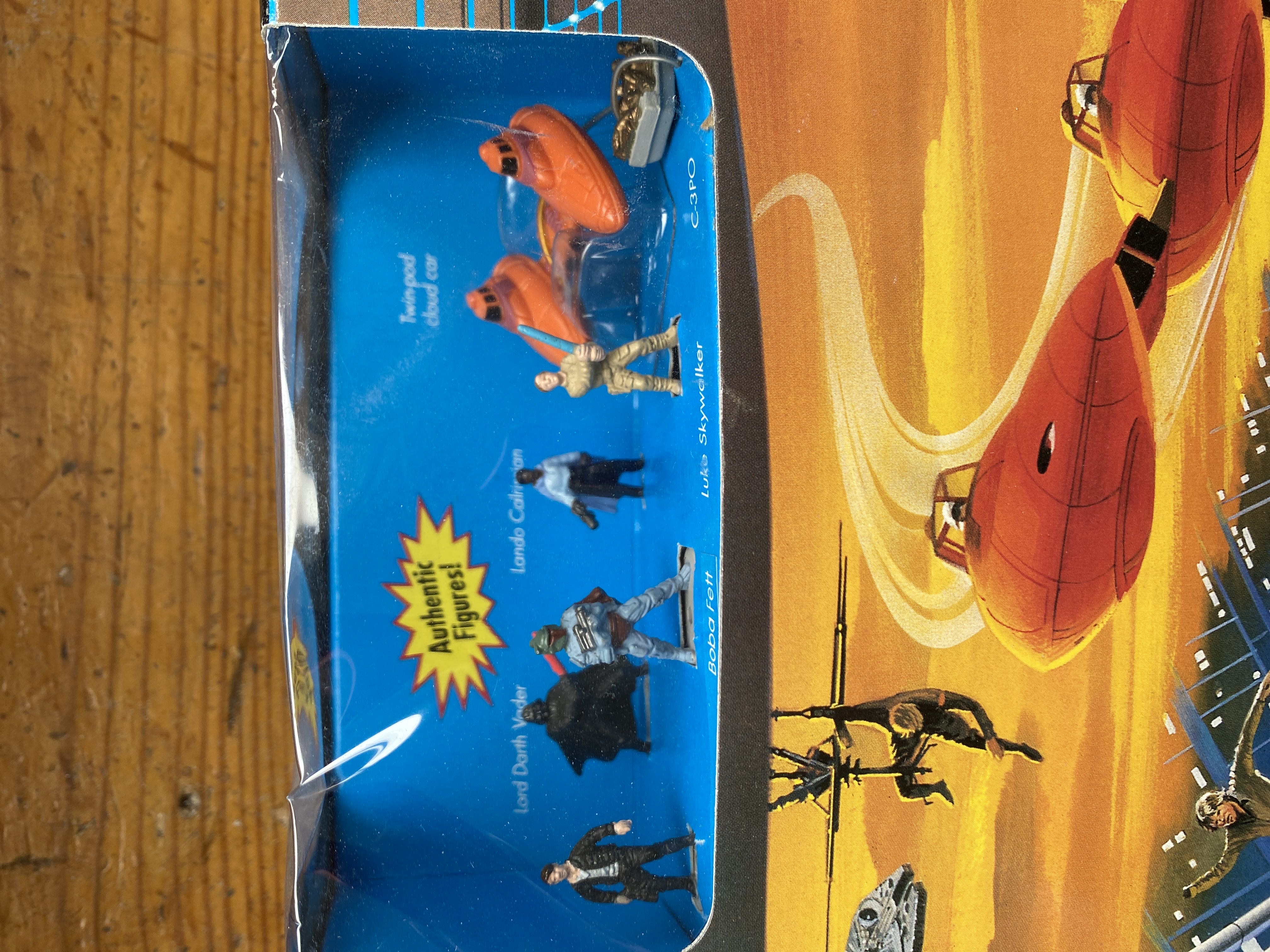 Micro Machines Boba Fett / Cloud City - Galoob (Star Wars Micro Machines) action figure collectible [Barcode 047246658169] - Main Image 3