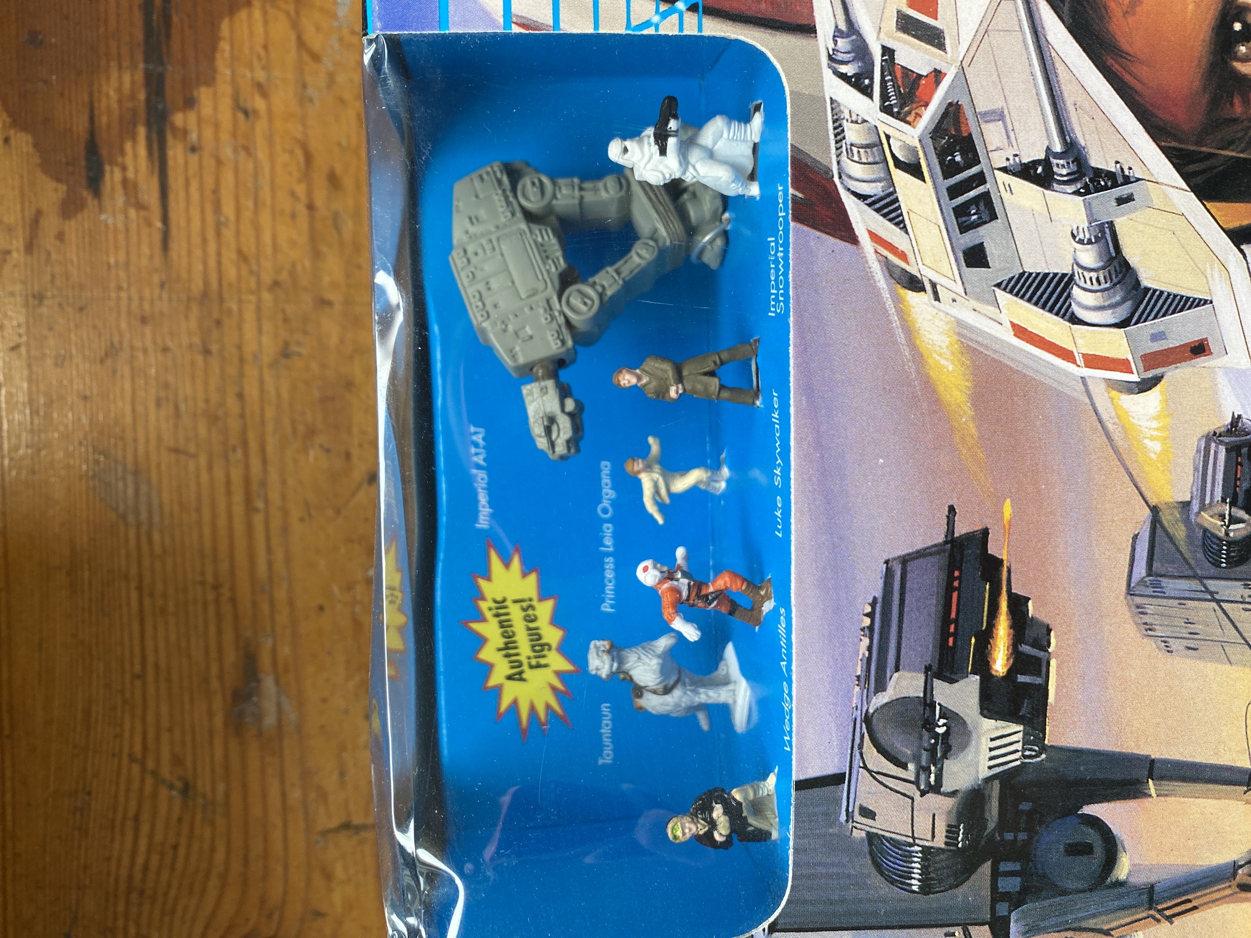 Star Wars Rebel Pilot/Hoth Transforming Player - Galoob (The Empire Strikes Back) action figure collectible [Barcode 047246658176] - Main Image 3