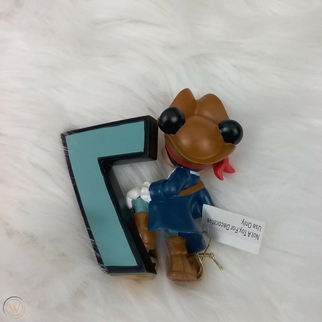 Mickey Mouse Numbers #7 - Enesco (Disney Showcase Collection) action figure collectible - Main Image 2
