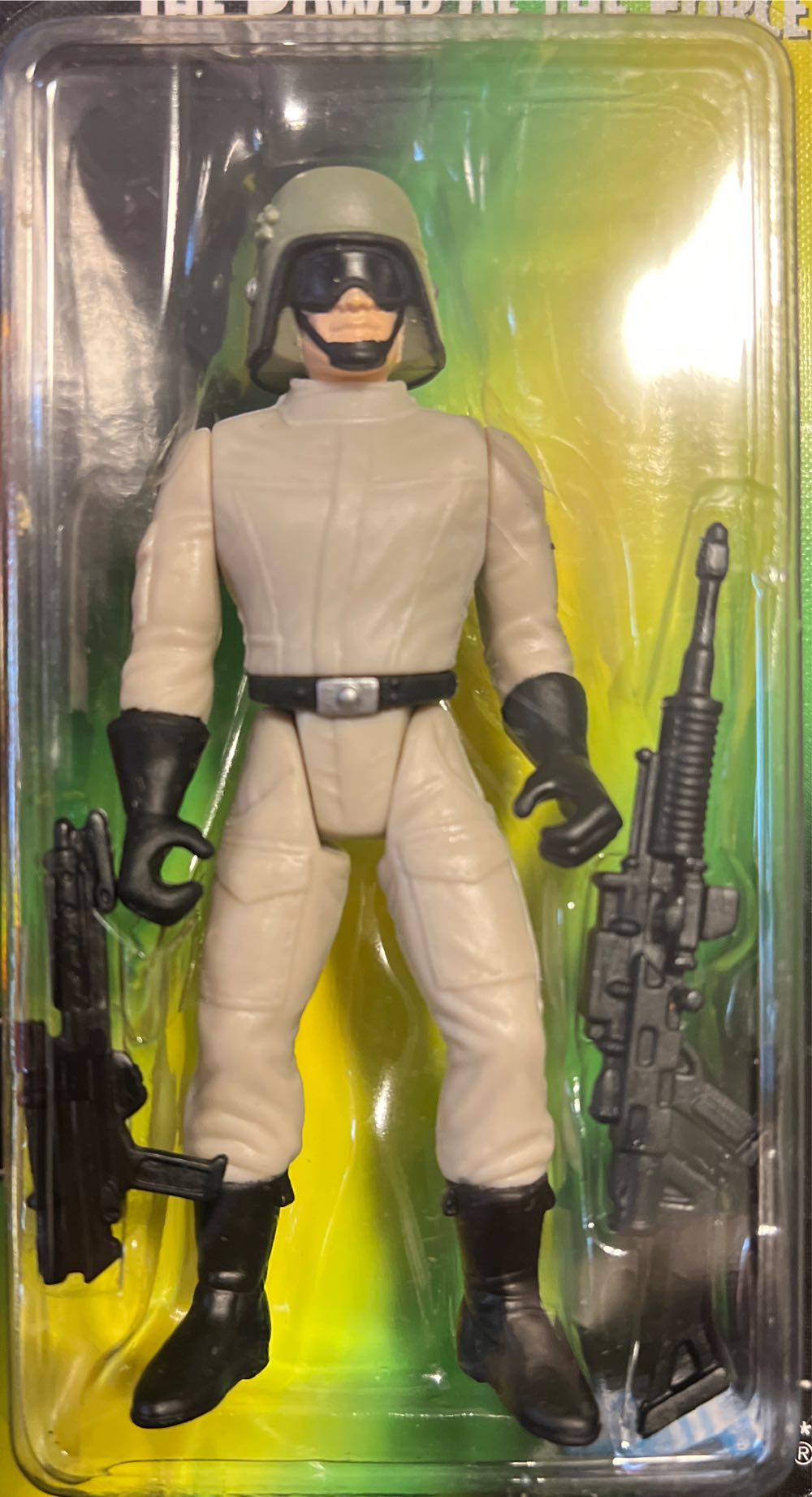AT-ST Driver With Blaster Rifle And Pistol [Collection 3, New Bubble, Holo] - Kenner / Hasbro (The Power Of The Force (1997 - 1998)) action figure collectible [Barcode 076281698236] - Main Image 3