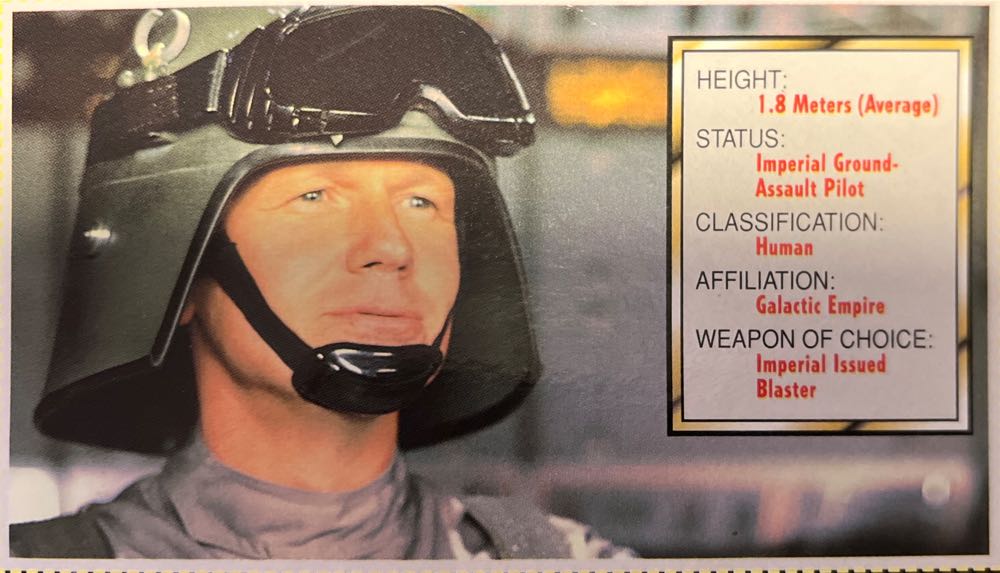 AT-ST Driver With Blaster Rifle And Pistol [Collection 3, New Bubble, Holo] - Kenner / Hasbro (The Power Of The Force (1997 - 1998)) action figure collectible [Barcode 076281698236] - Main Image 4