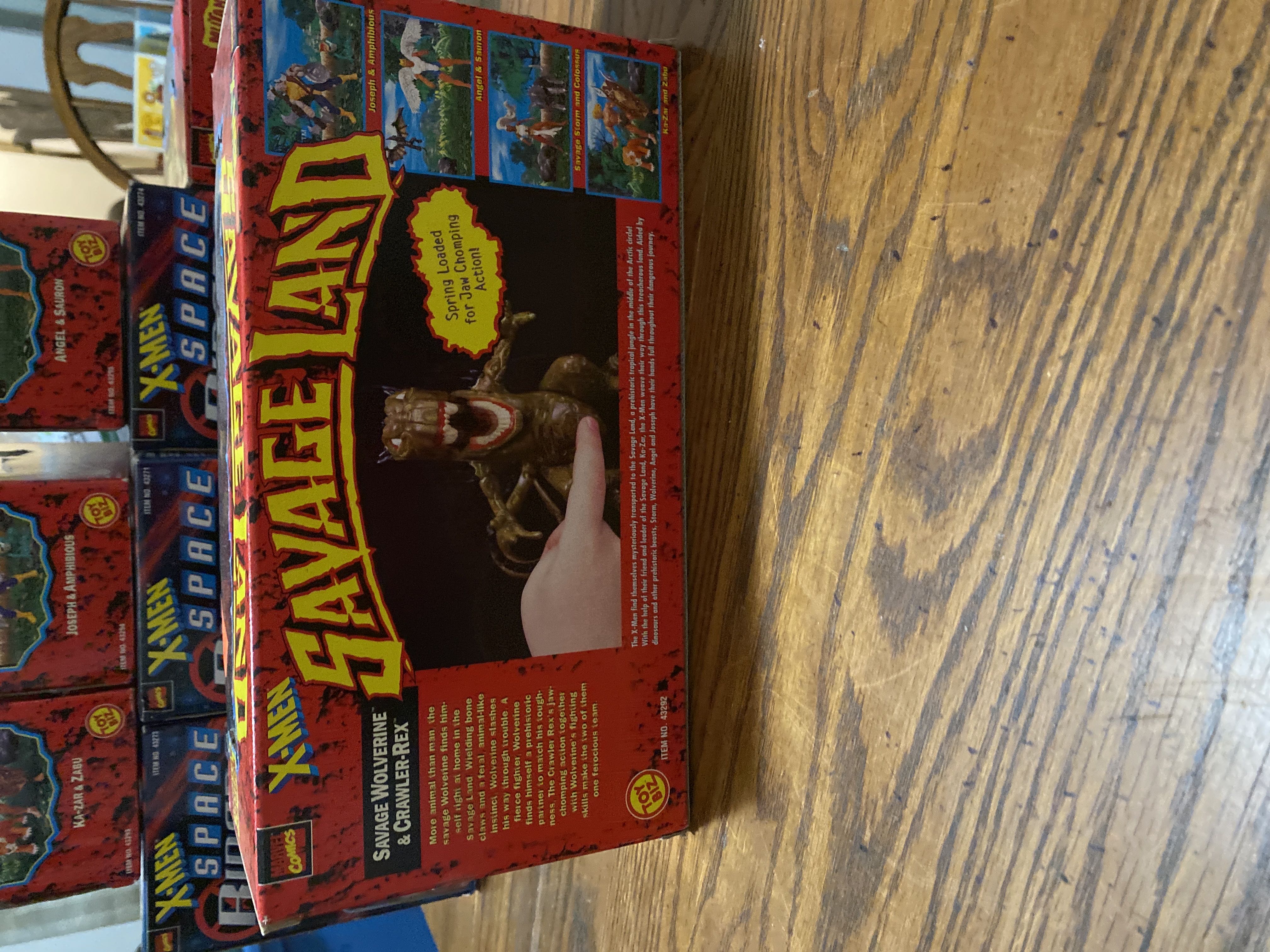 Savage Land Wolverine, Savage & Crawler Rex - Toy Biz (Marvel X-Men Savage Land) action figure collectible [Barcode 035112432920] - Main Image 2