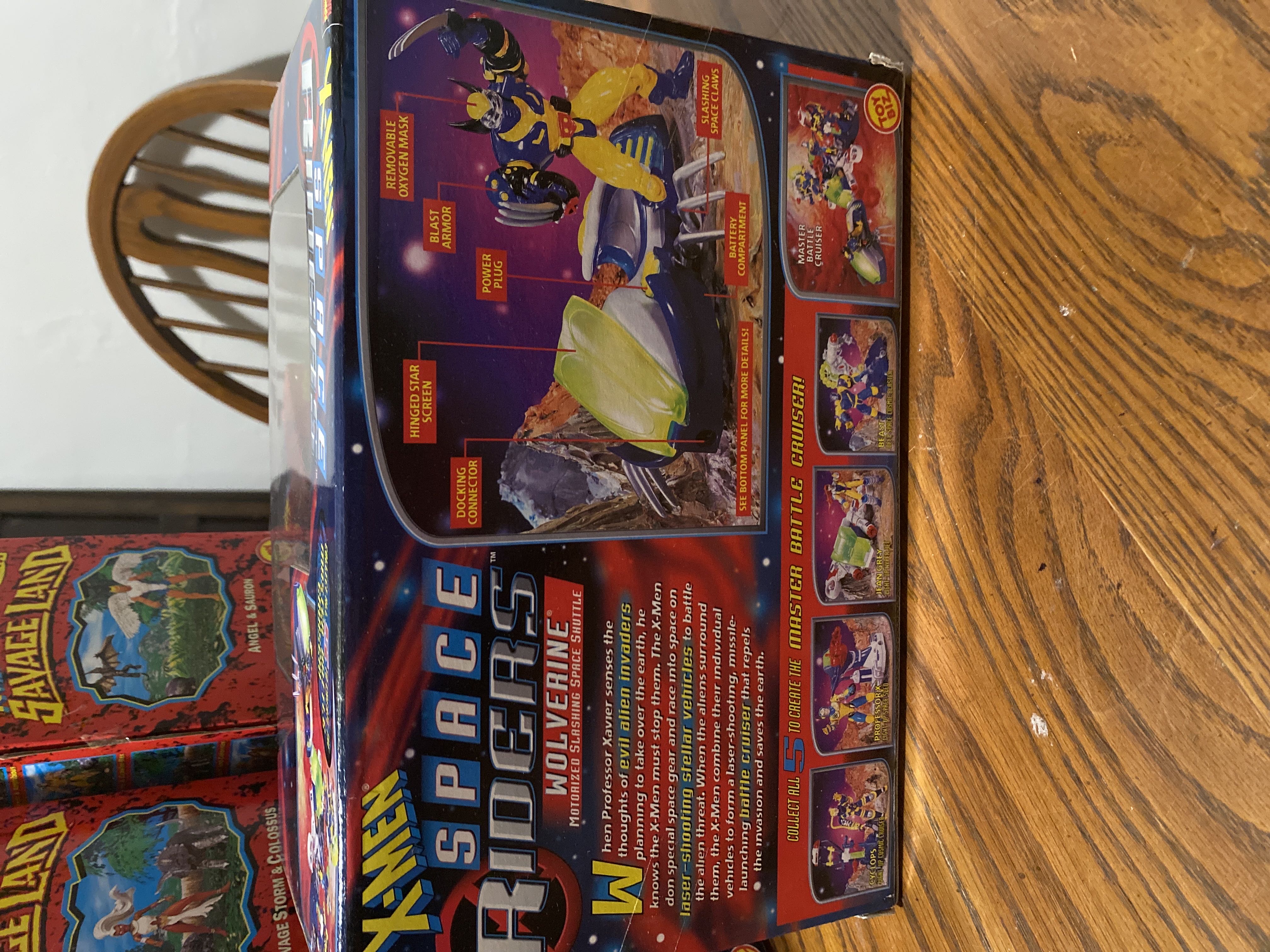 Wolverine, Space Riders  - Toy Biz (Marvel X-Men Space Riders) action figure collectible [Barcode 035112432715] - Main Image 2