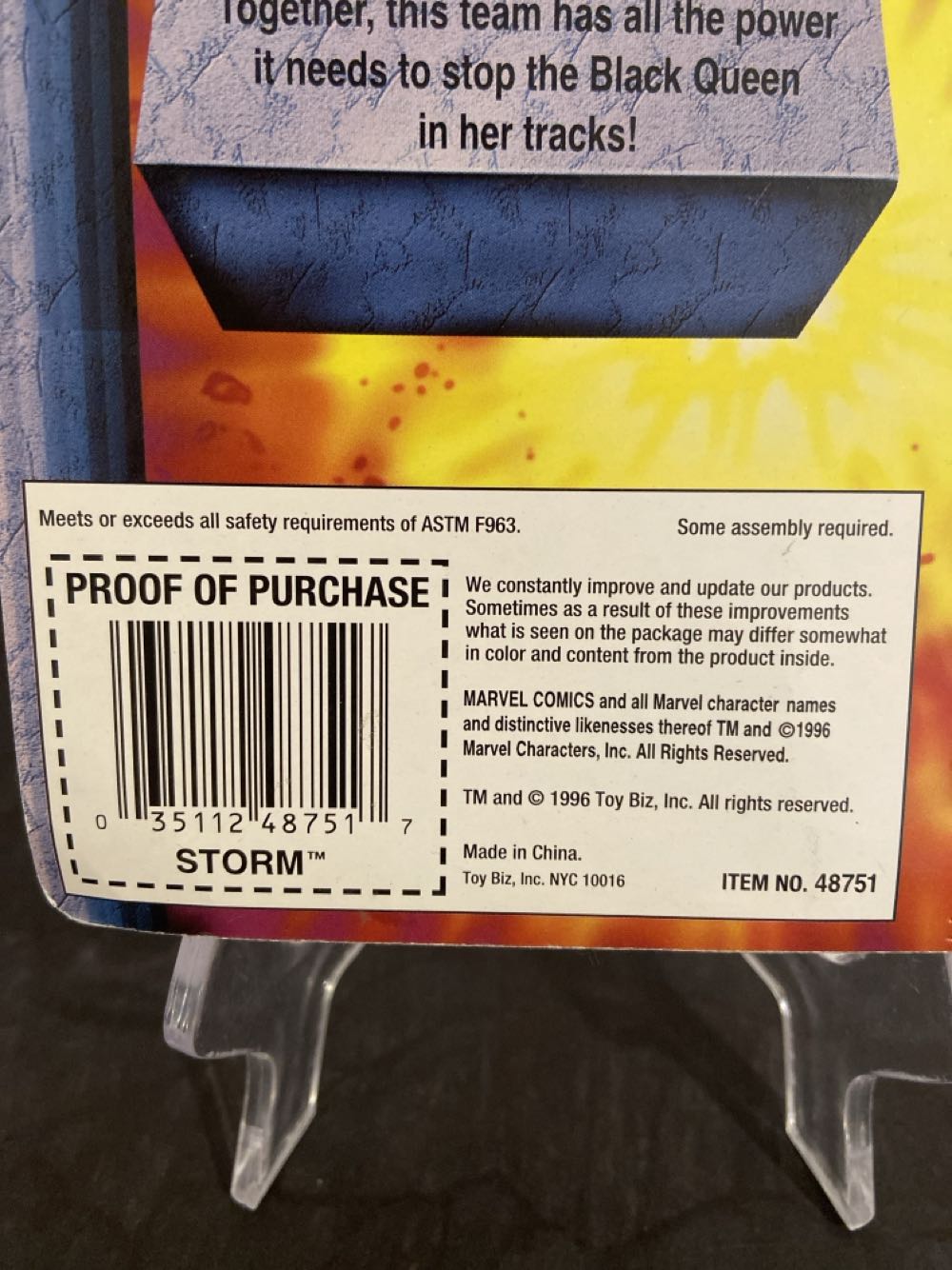 Storm - Toybiz (Marvel: Storm) action figure collectible [Barcode 035112487517] - Main Image 3