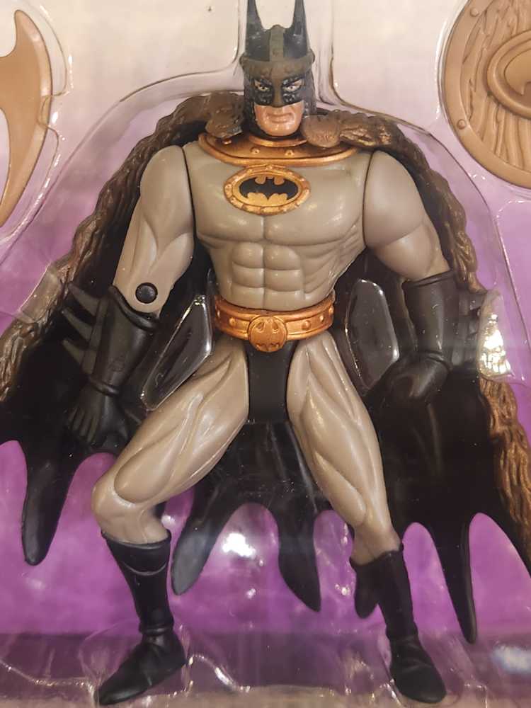 Batman (Viking) - Kenner (Batman: Legends Of Batman) action figure collectible [Barcode 076281641287] - Main Image 3