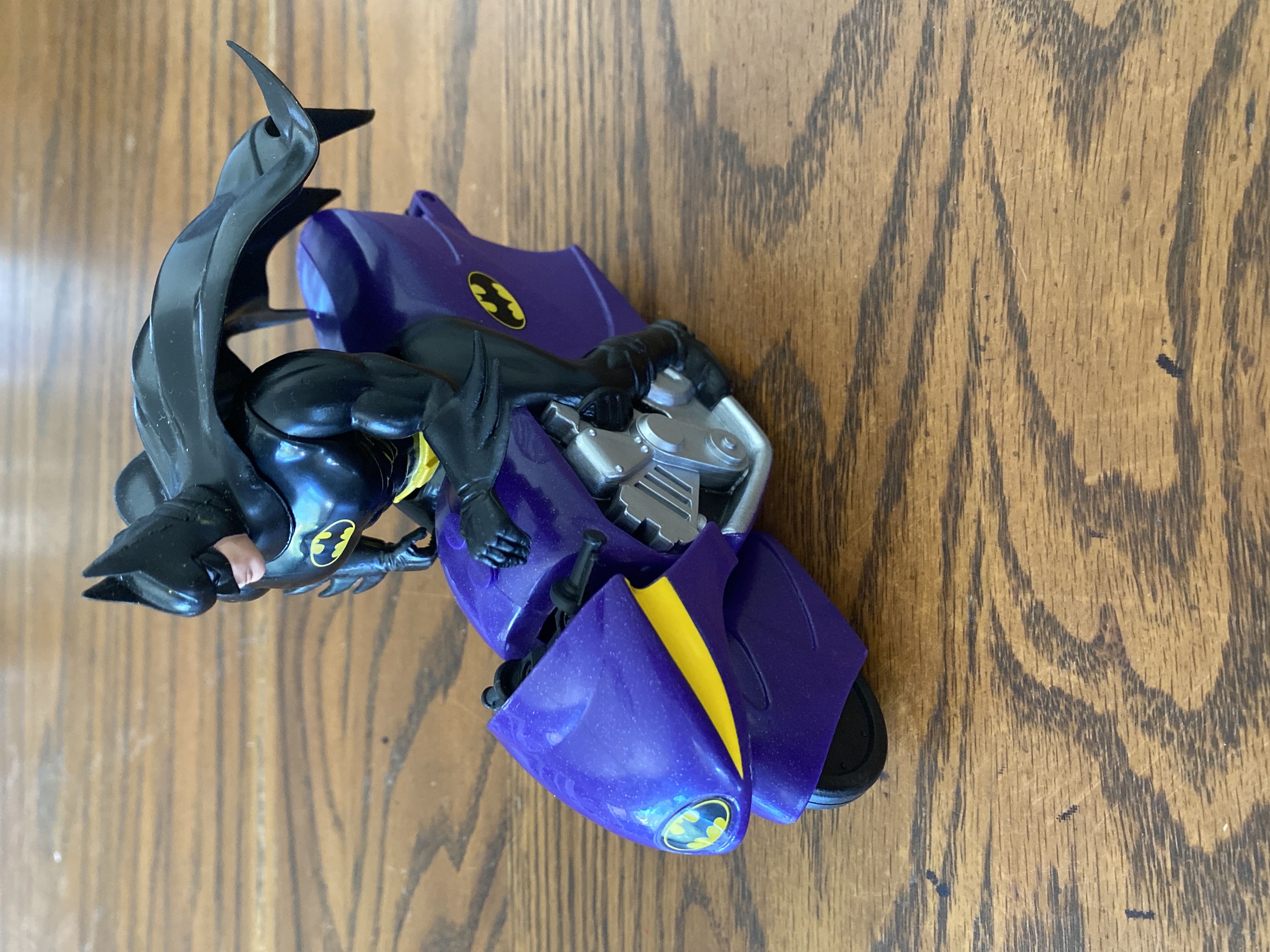 Batman: Legends of Batman (Vehicle) - Hasbro / Kenner (Batcycle) action figure collectible - Main Image 2