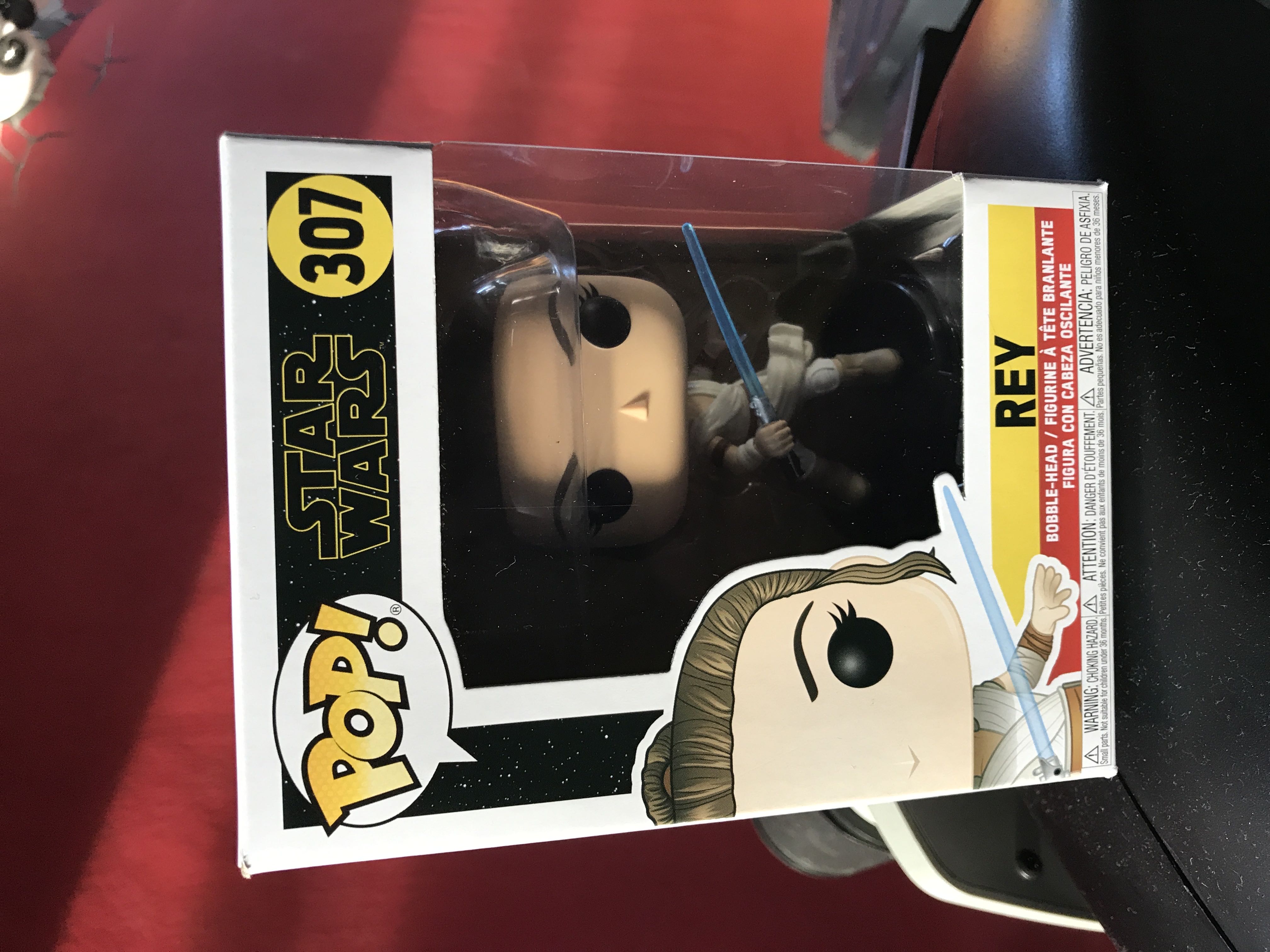 FUNKO: Rey #307  (Funko Pop Star Wars) action figure collectible [Barcode 889698398824] - Main Image 2