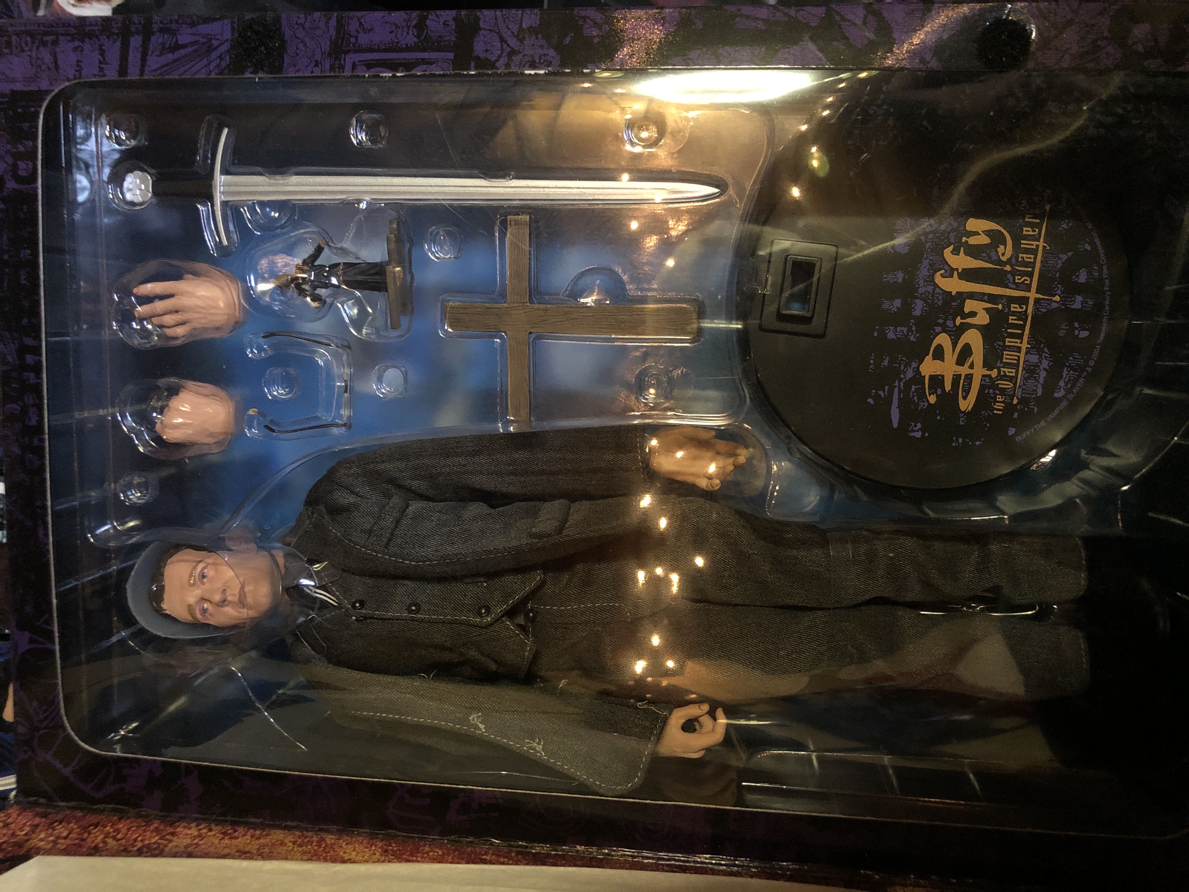 Buffy The Vampire Slayer - Sideshow Collectibles (Buffy, the Vampire Slayer) action figure collectible [Barcode 747720207394] - Main Image 2