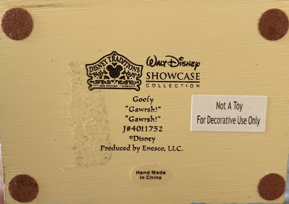 Goofy - Enesco (Disney Traditions Jim Shore) action figure collectible - Main Image 4