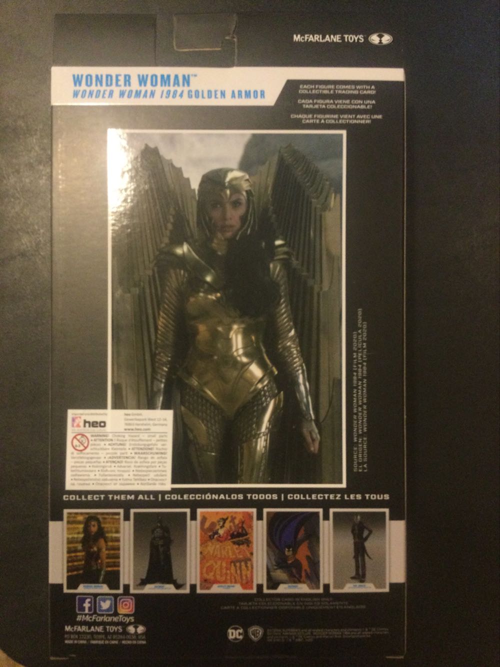 Wonder Woman Golden Armor - DCCU - EXTENDED UNIVERSE (Wonder Woman 1984) action figure collectible [Barcode 787926151237] - Main Image 3