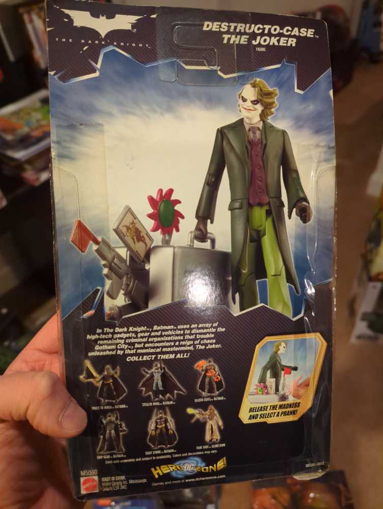 TDK Destructo-case The Joker - Mattel (DC Hero Zone) action figure collectible [Barcode 027084592061] - Main Image 2