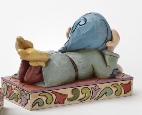 Snow White Sleepy - Enesco (Disney Traditions Jim Shore) action figure collectible [Barcode 045544547390] - Main Image 2