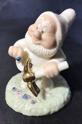 Snow White Happy - Lenox (Disney Showcase Collection) action figure collectible - Main Image 2