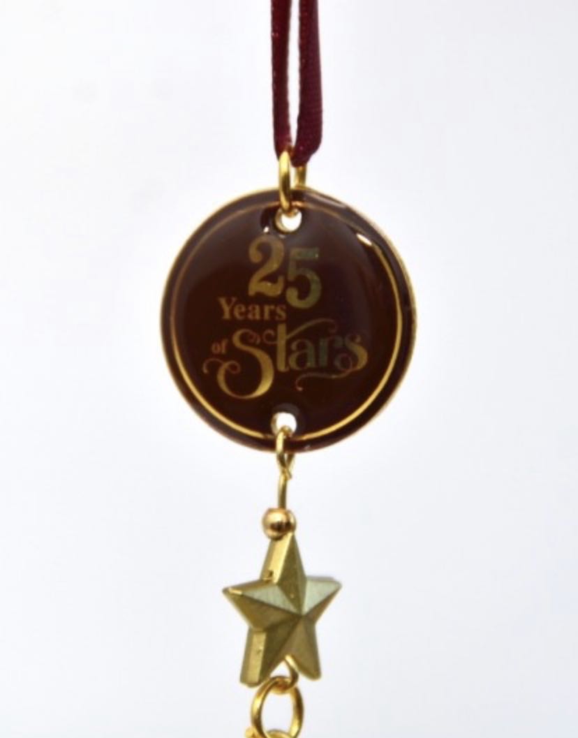 Chip N Dale - Disneyland Resort Paris (Disneyland Paris) action figure collectible - Main Image 3