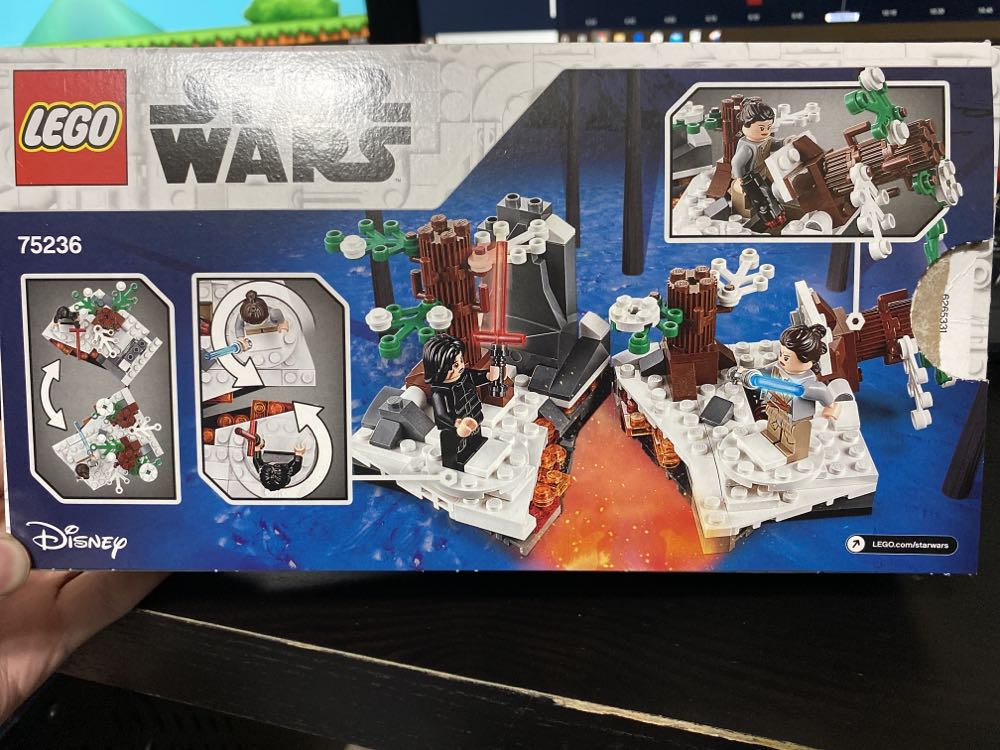 LEGO Duel On Starkiller Base - Lego/Disney (Lego Star Wars) action figure collectible [Barcode 673419304078] - Main Image 2