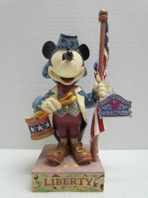 Mickey Mouse - Enesco (Disney Traditions Jim Shore) action figure collectible [Barcode 045544057097] - Main Image 3
