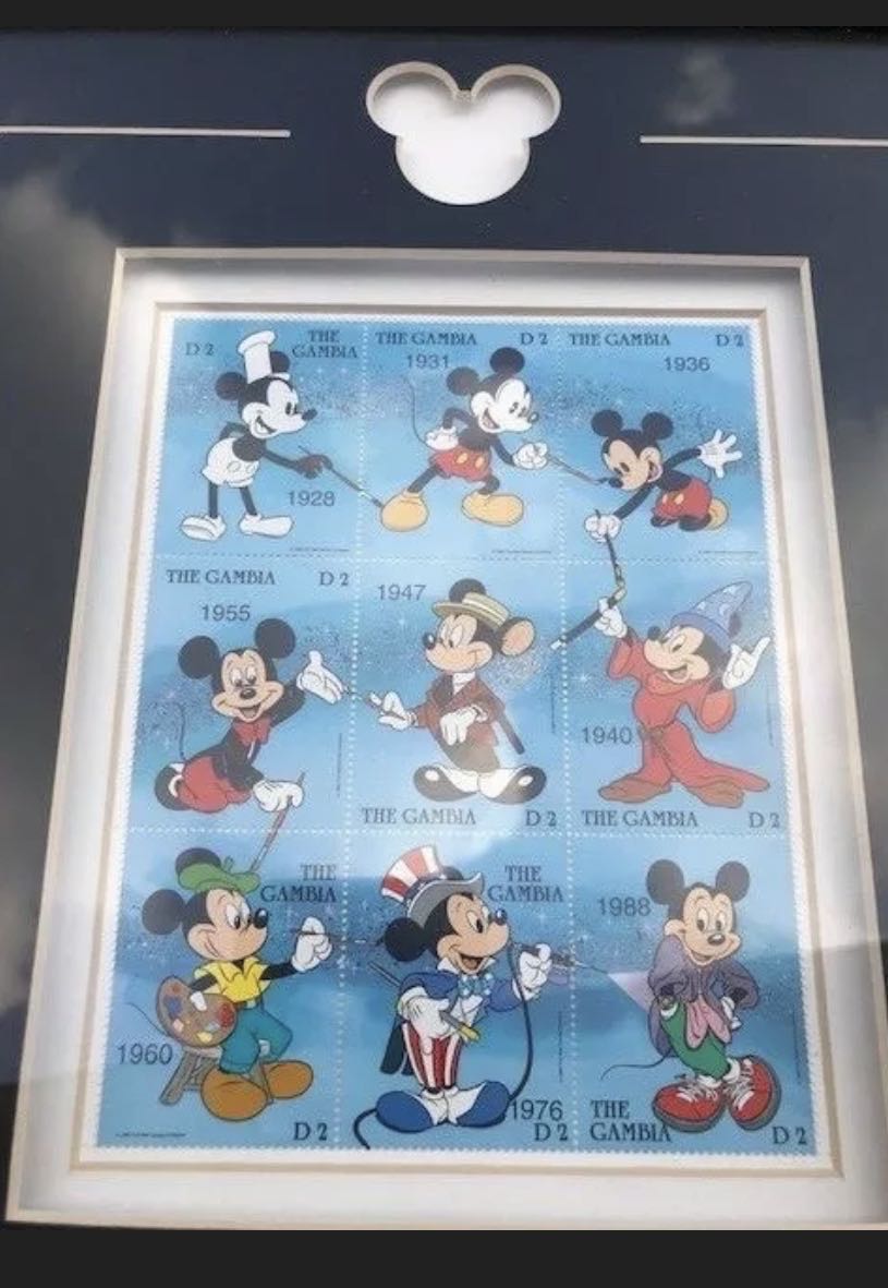 Mickey Mouse - Walt Disney Collectibles (Authentic Original Disney Parks) action figure collectible - Main Image 4