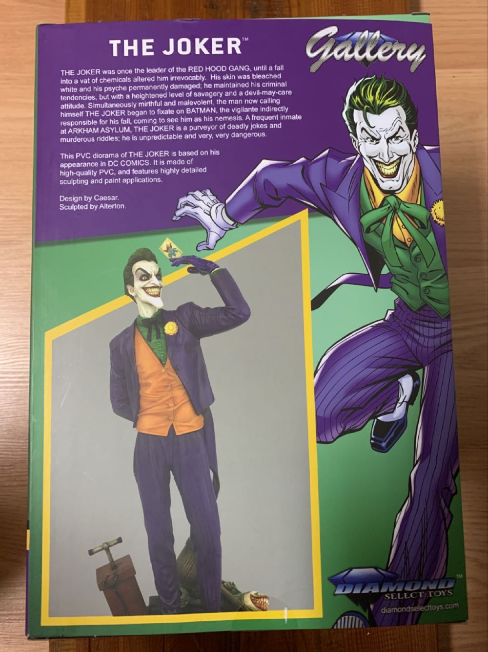 The Joker  (75 Years Of Batman) action figure collectible [Barcode 699788839317] - Main Image 3