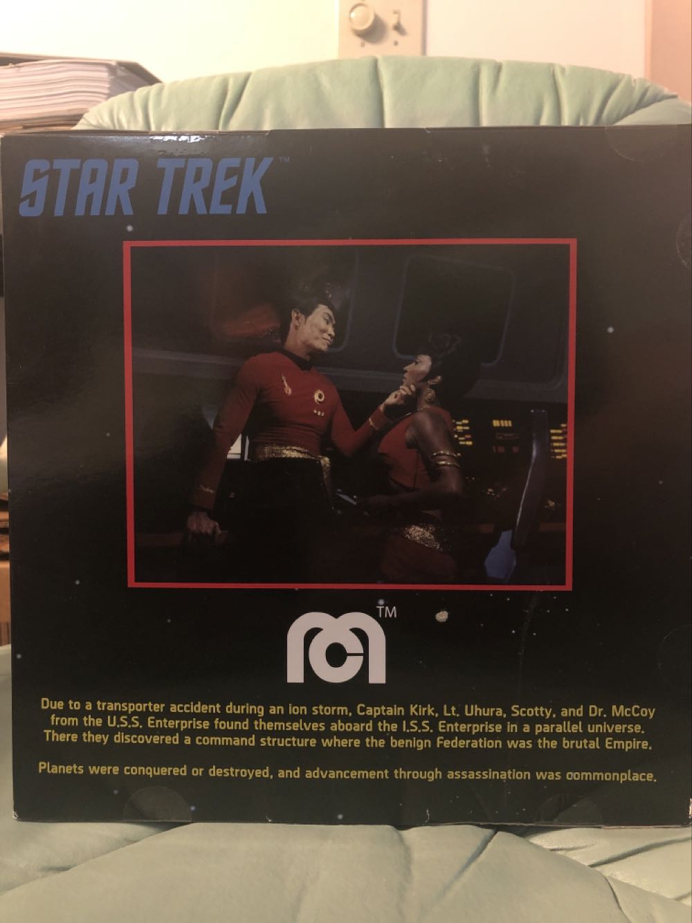 Lt. Sulu & Lt. Uhura - Mego (Mirror Mirror) action figure collectible [Barcode 852404008829] - Main Image 3