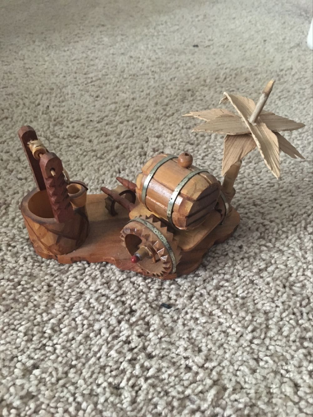 Cuba Figurine  action figure collectible [Barcode 886946316760] - Main Image 2