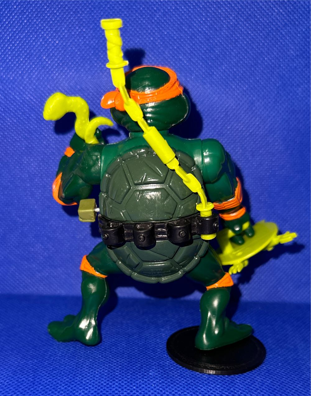 Rock N Roll Michaelangelo - Playmates (Teenage Mutant Ninja Turtles (1989)) action figure collectible [Barcode 043377056102] - Main Image 2