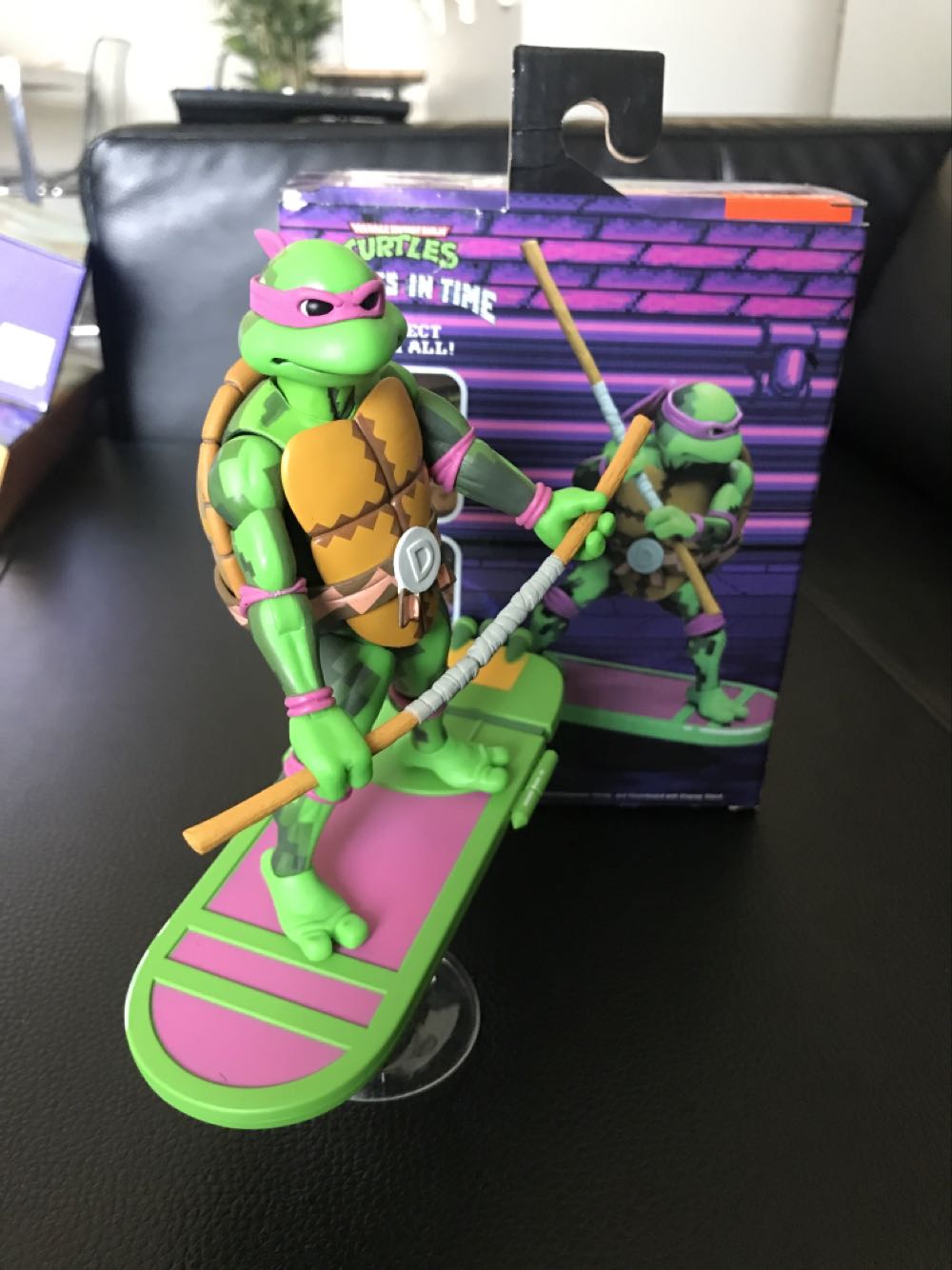 Donatello - NECA, Inc. (Teenage Mutant Ninja Turtles: Turtles In Time) action figure collectible [Barcode 634482541050] - Main Image 4