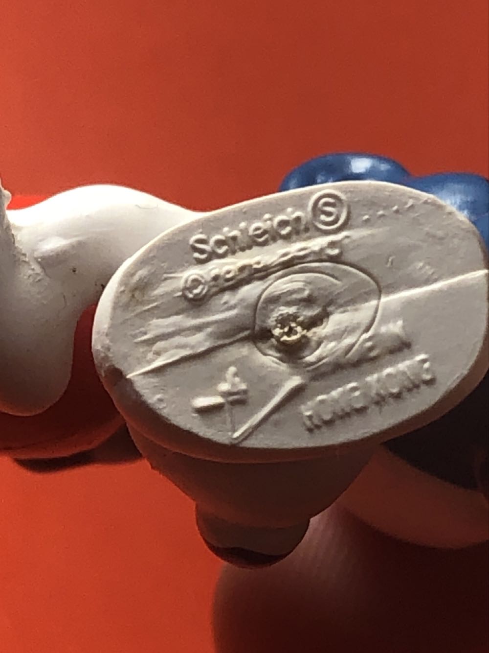 2.0051 Bowling Smurf - Schleich action figure collectible - Main Image 2