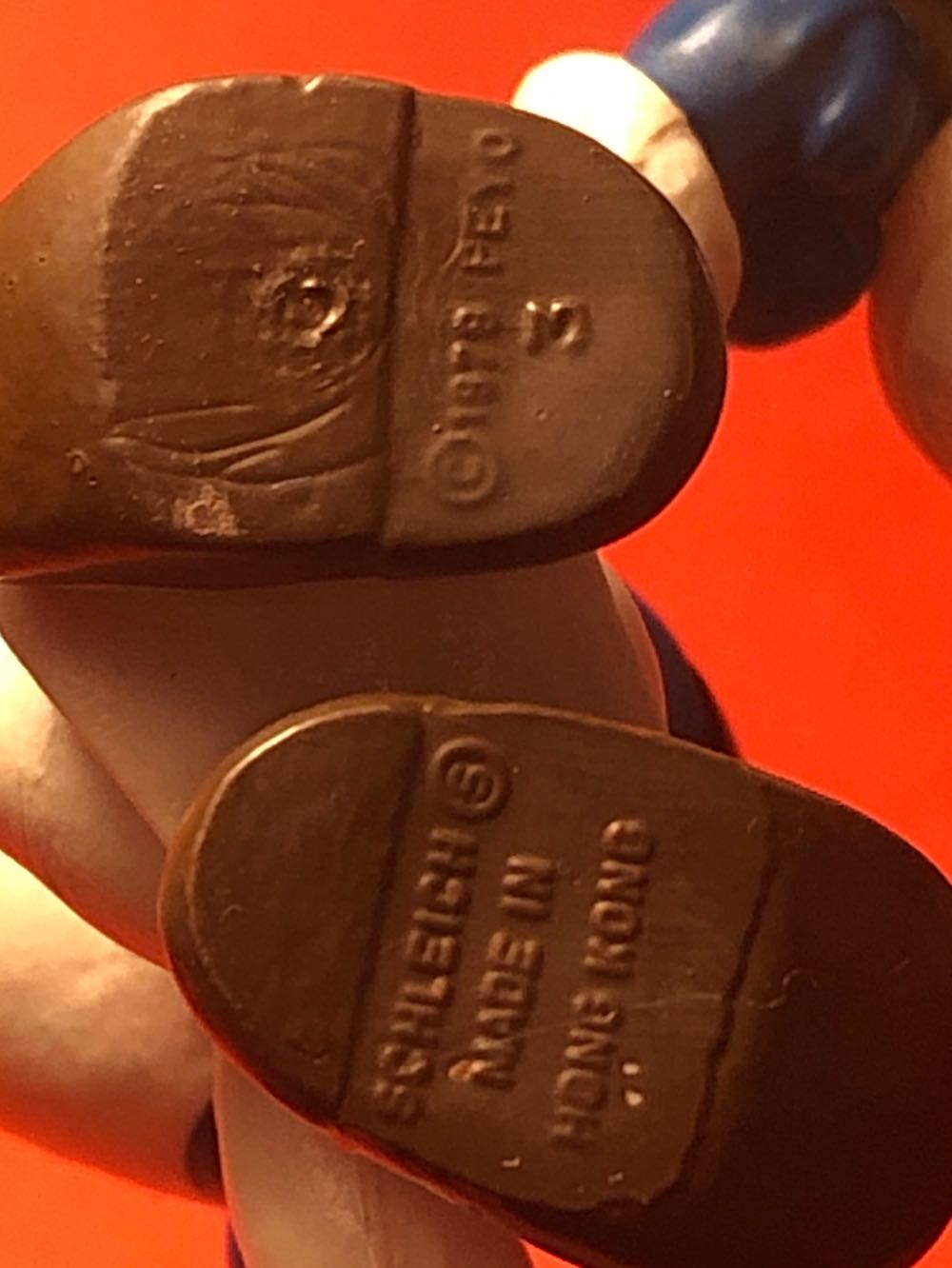 2.0060 Candle Smurf - Schleich action figure collectible - Main Image 2