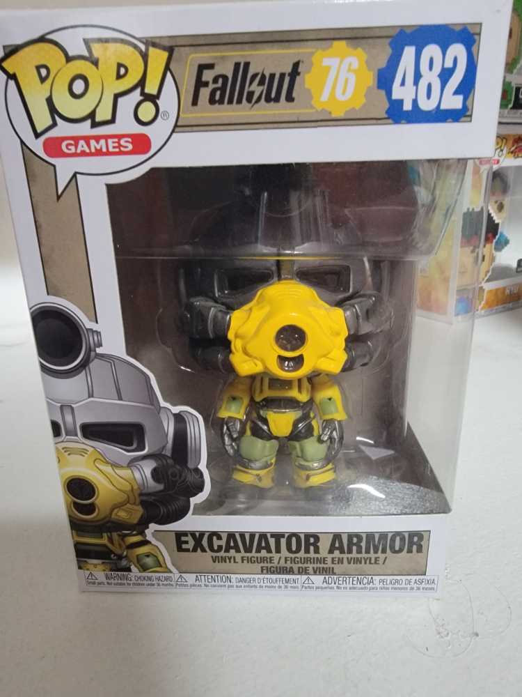 Transformers Bumblebee Cyberverse Adventures Action Attackers: 1-step Stealth Force Bumblebee Figure Shadow Shot Action Attack 4.25-inch