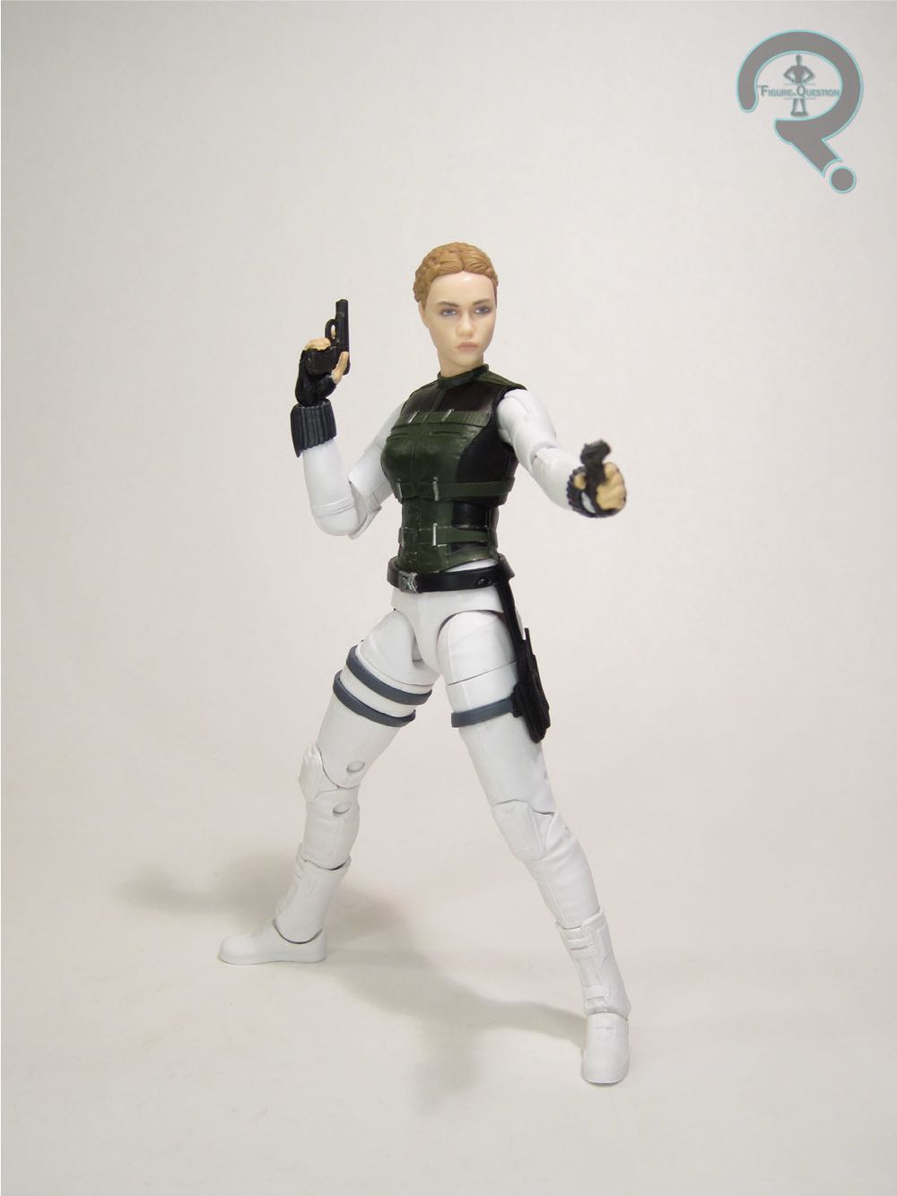 Yelena Belova - Hasbro (Black Widow) action figure collectible - Main Image 3