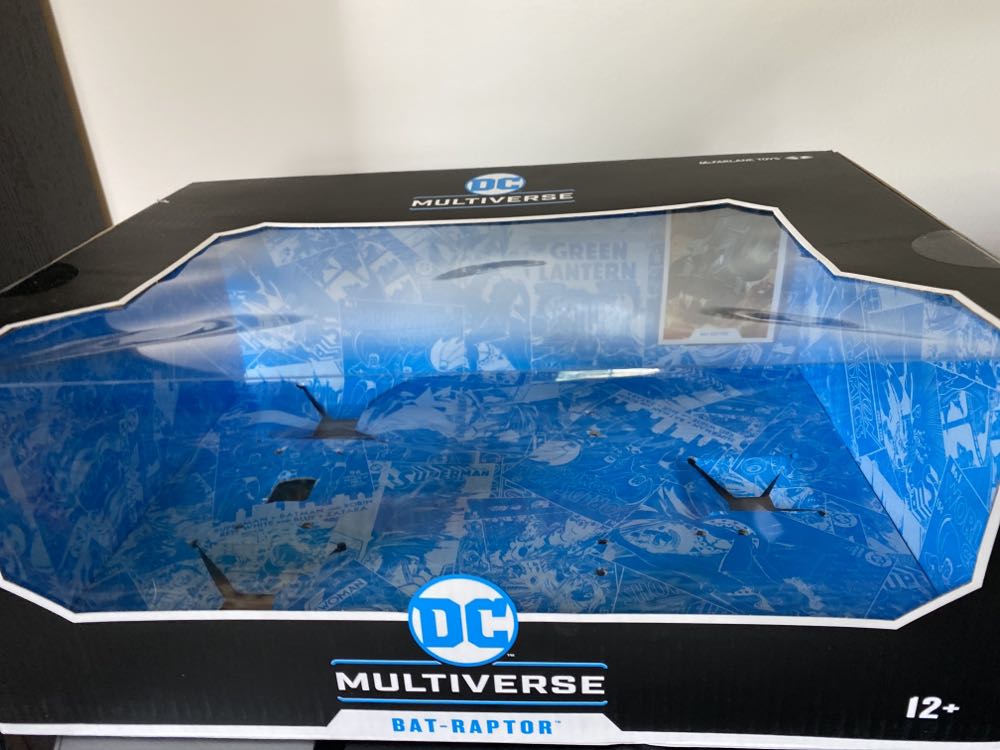 Bat-Raptor - Mcfarlane DC Multiverse: Vehicles (Dark Nights Death Metal) action figure collectible [Barcode 787926157017] - Main Image 2