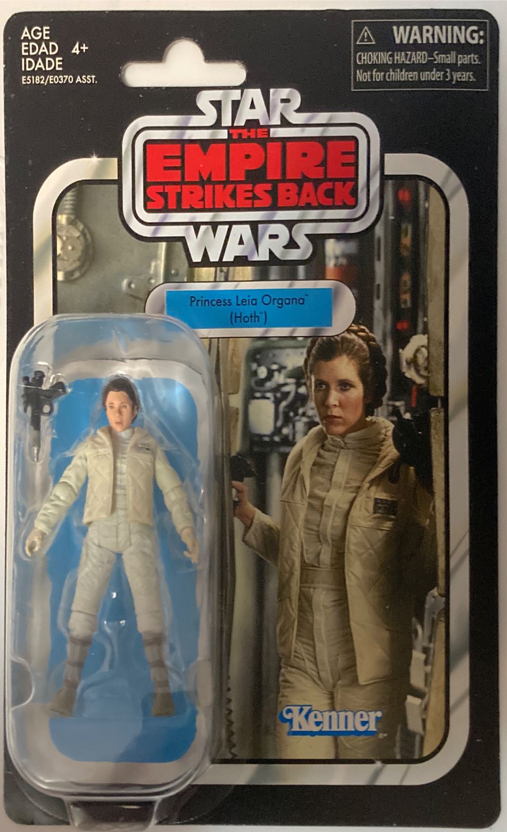 Princess Leia Organa (Hoth Outfit) - VC02 - Hasbro (Star Wars: The Vintage Collection: The Empire Strikes Back) action figure collectible [Barcode 630509785384] - Main Image 3