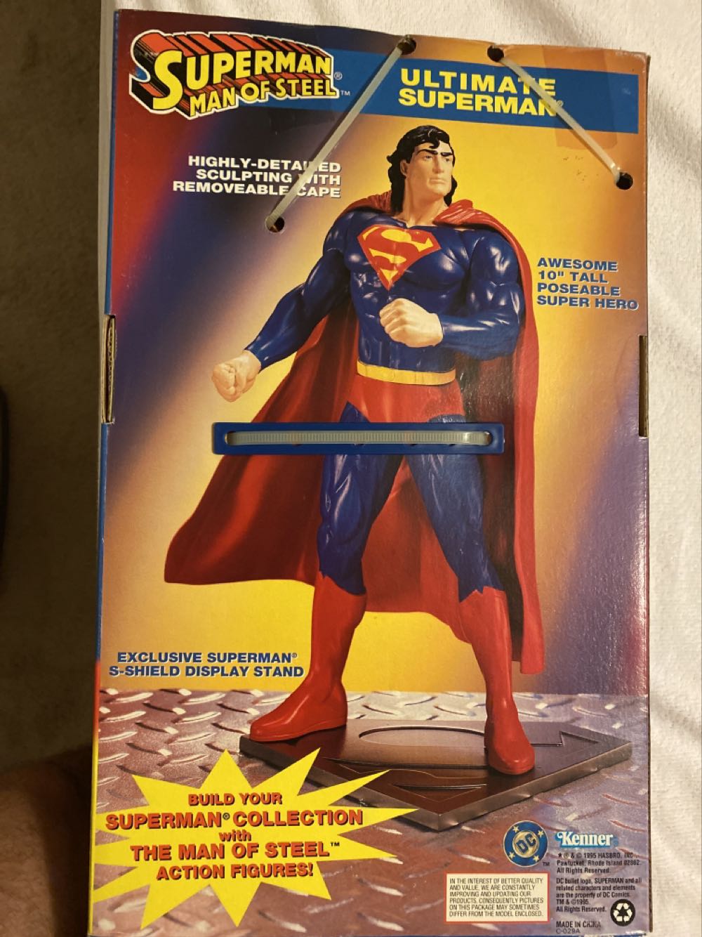 Ultimate Superman - Kenner (Superman: Man of Steel) action figure collectible [Barcode 076281629407] - Main Image 2