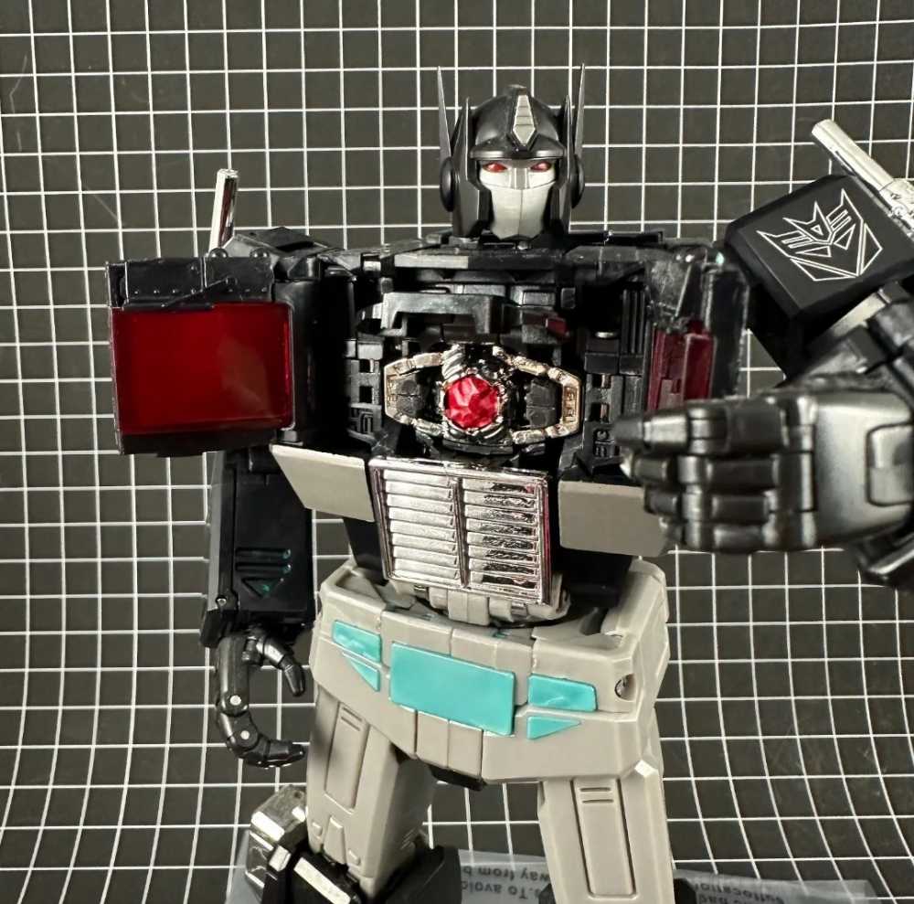 Black Convoy MP-49 Nemesis Prime  - Takara Tomy (Comic) action figure collectible [Barcode 4904810149040] - Main Image 2