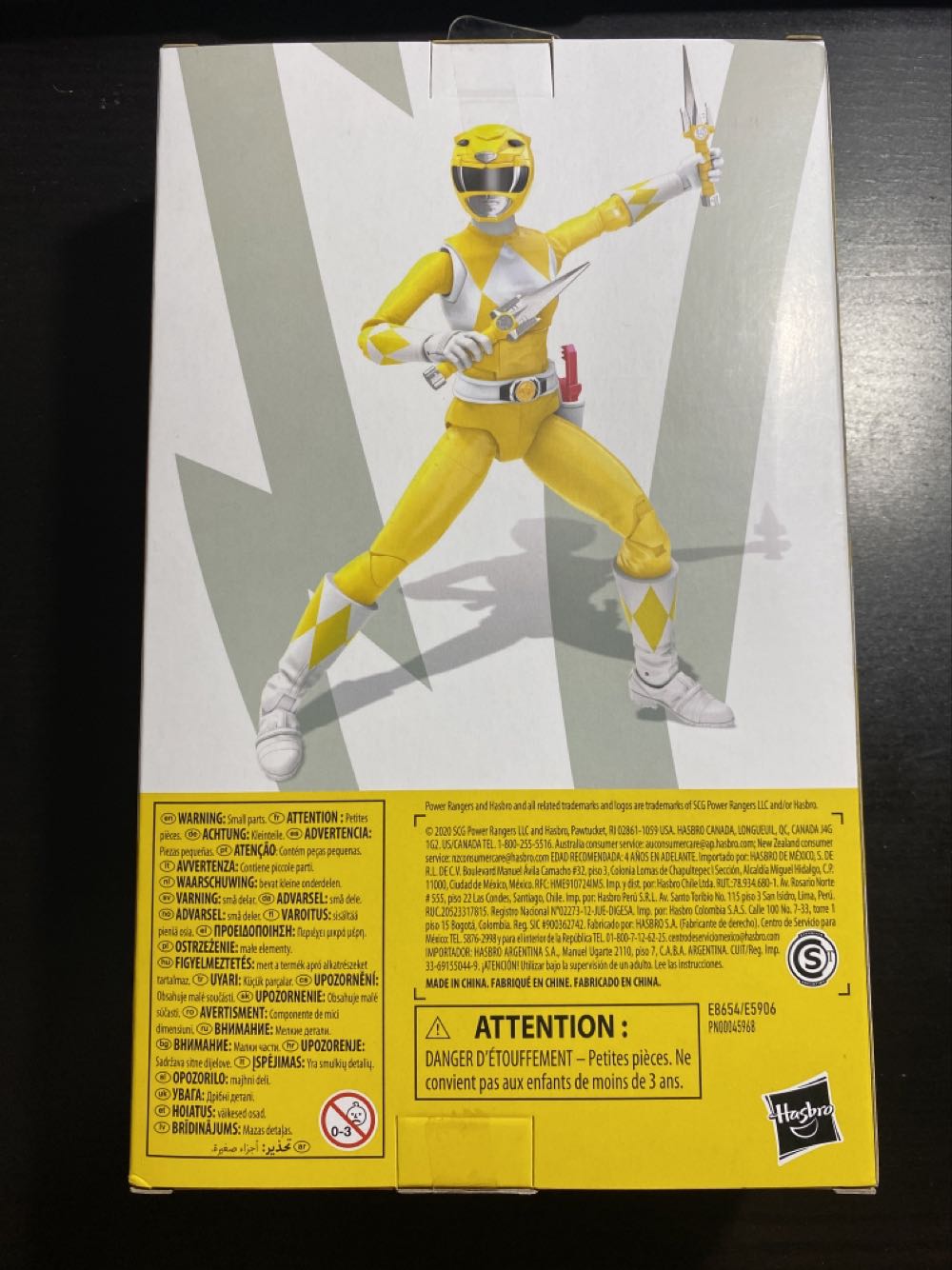 Power Rangers - Mighty Morphin Yellow Ranger - Hasbro (Power Rangers Lightning Collection) action figure collectible [Barcode 630509905270] - Main Image 2