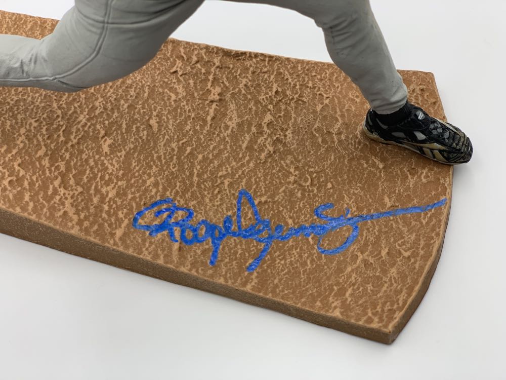 Roger Clemens - McFarlane (Baseball) action figure collectible [Barcode 787926702545] - Main Image 3